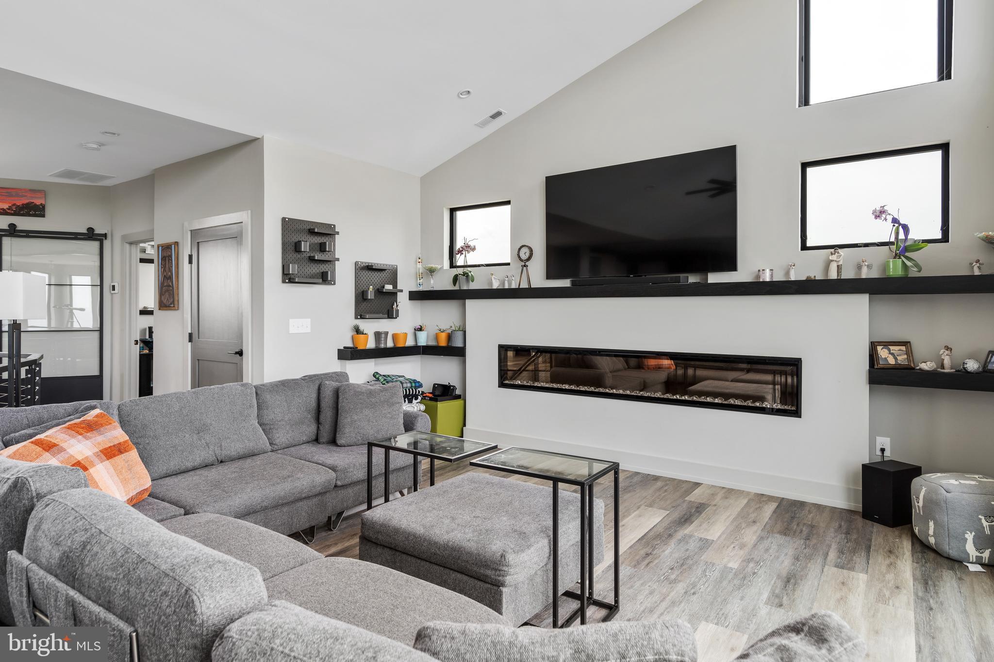 BACK BAY COVE - Residential