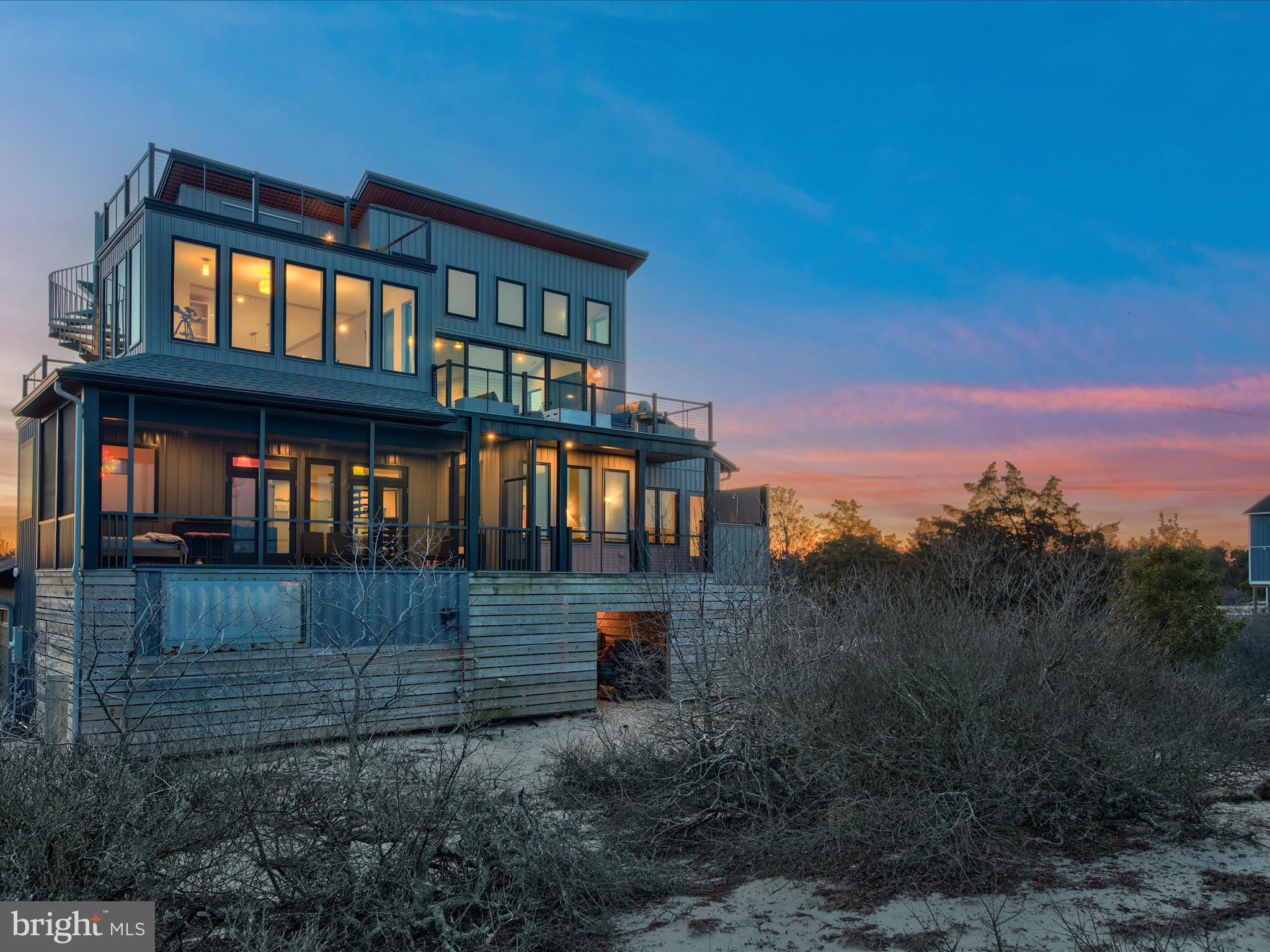 BACK BAY COVE - Residential