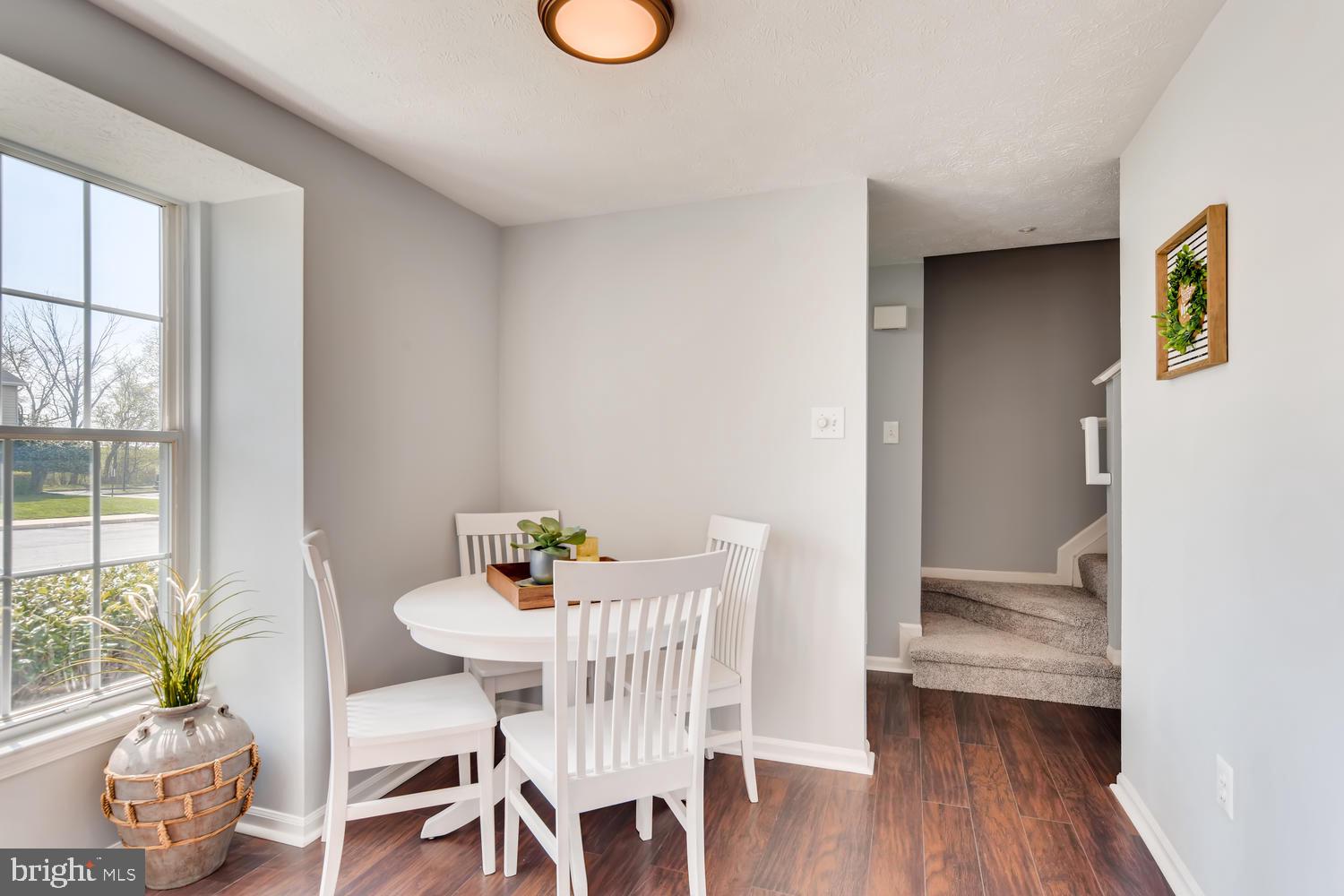 BRENTWOOD CONDO - Residential