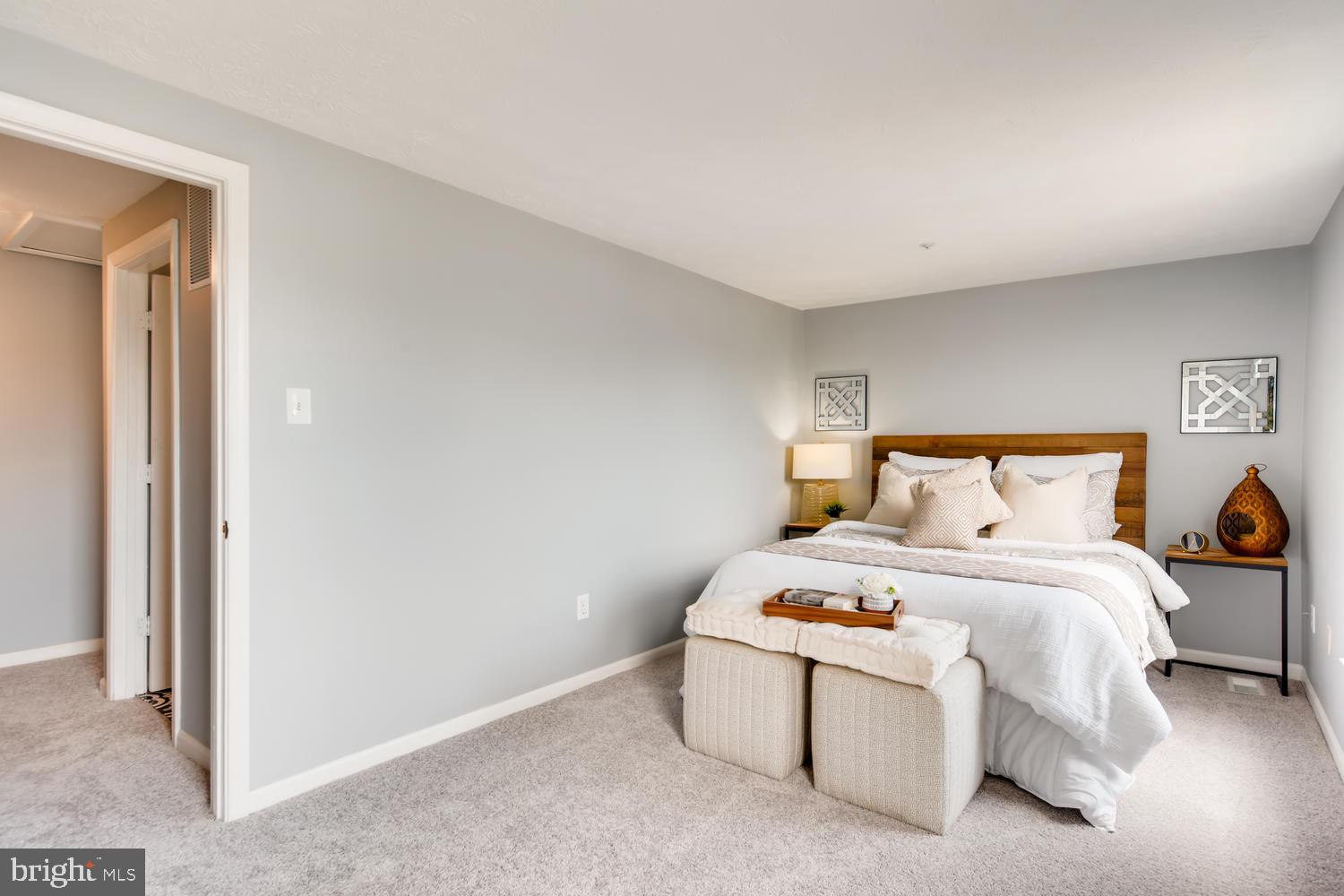 BRENTWOOD CONDO - Residential