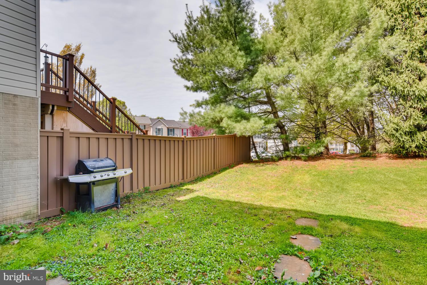 BRENTWOOD CONDO - Residential