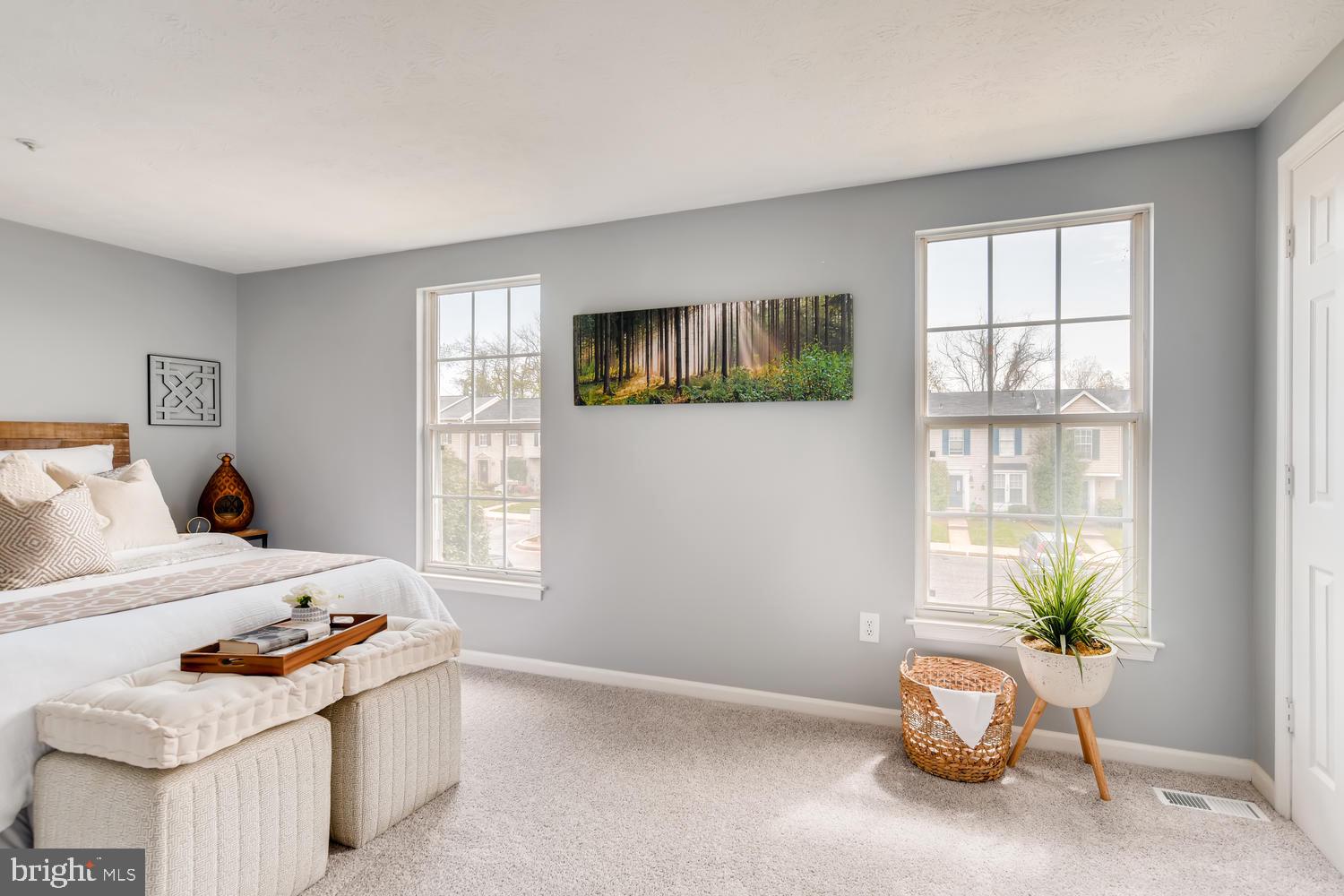 BRENTWOOD CONDO - Residential