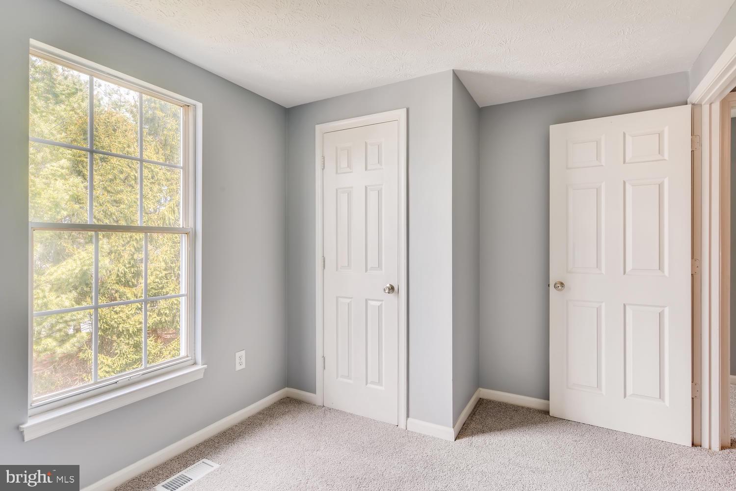 BRENTWOOD CONDO - Residential