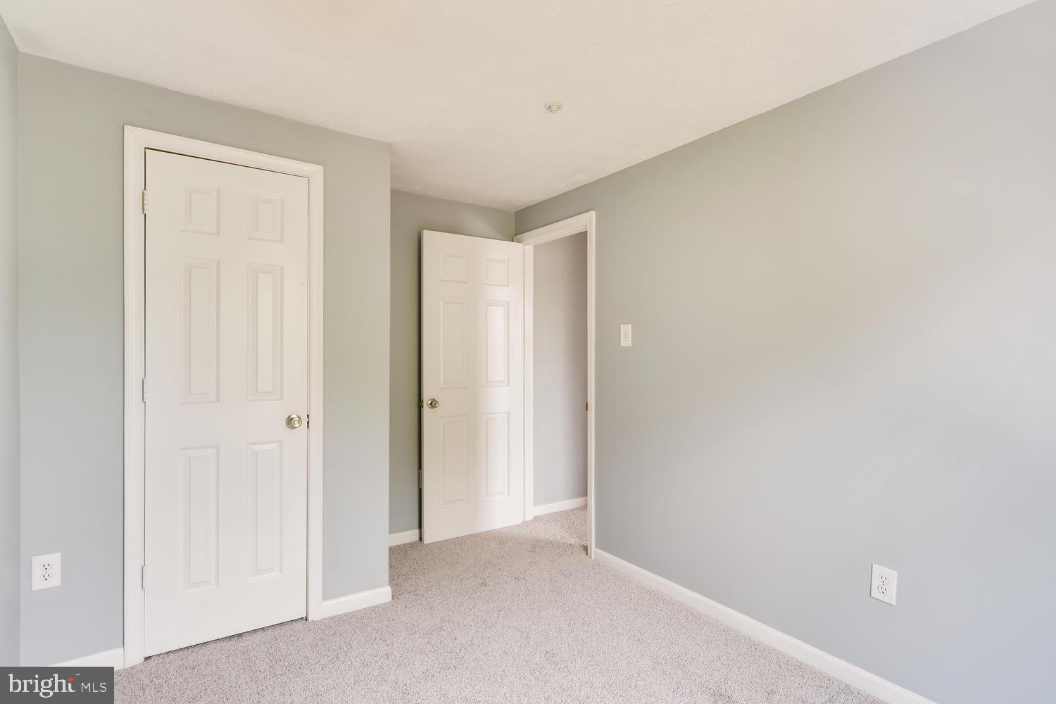 BRENTWOOD CONDO - Residential