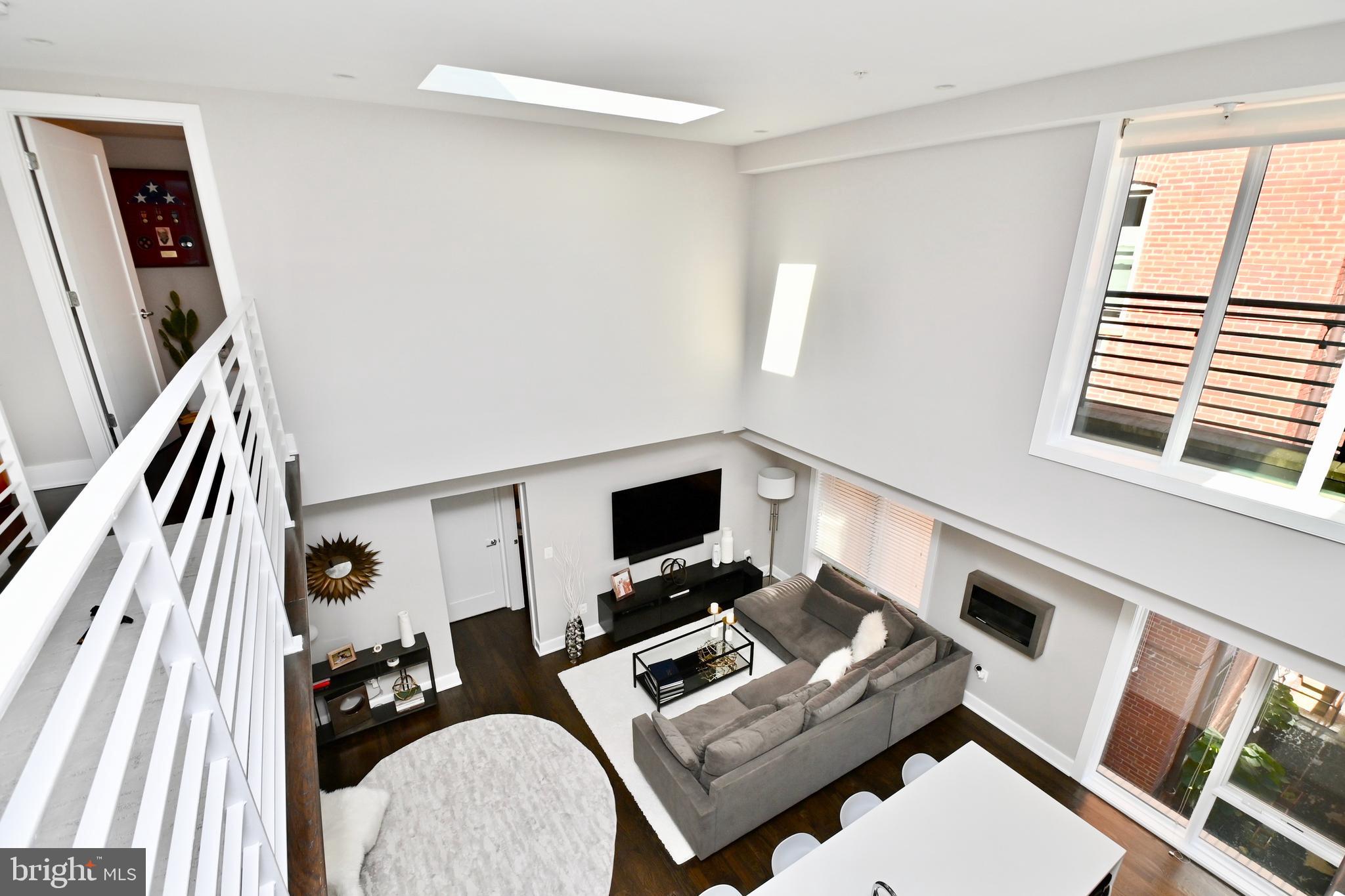 2012 KALORAMA ROAD NW 8