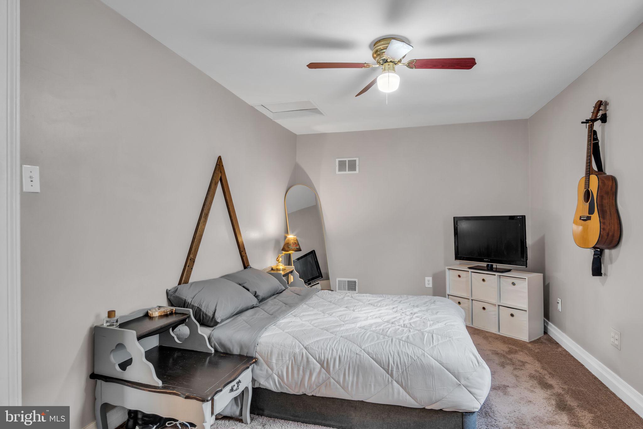 VALLEY VIEW - Residential