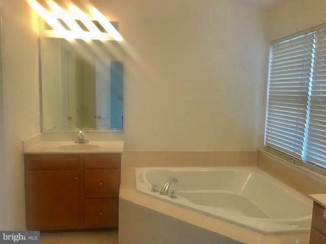 SOUTH RIDING - Residential Lease