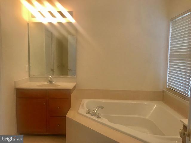 SOUTH RIDING - Residential Lease