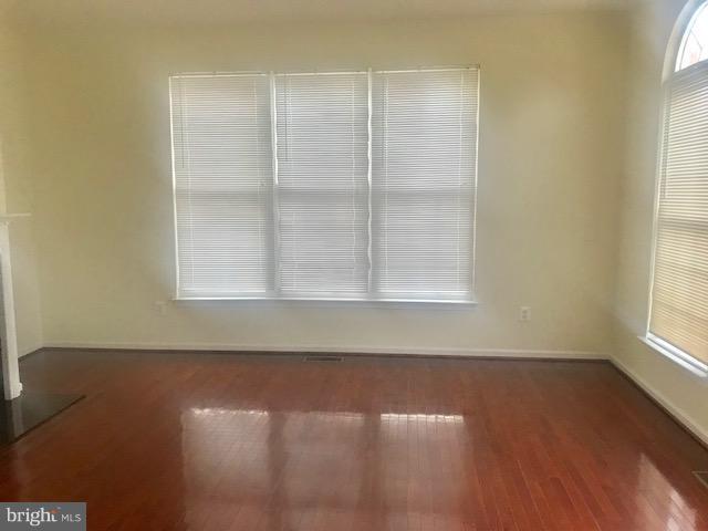 SOUTH RIDING - Residential Lease