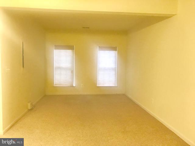 SOUTH RIDING - Residential Lease