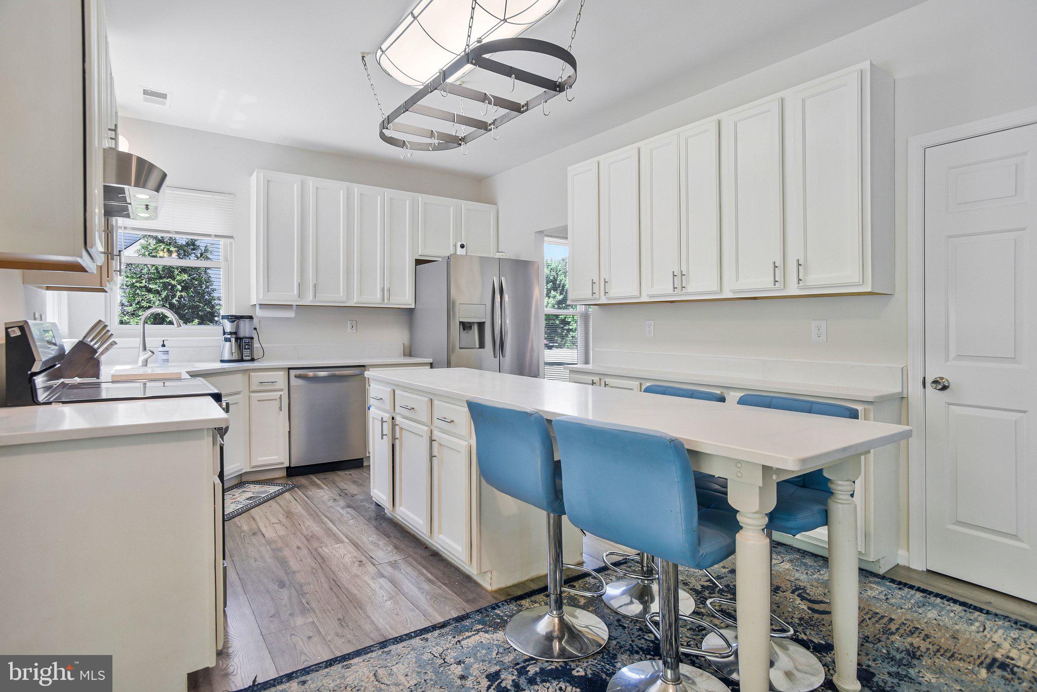 2322 HAWKS LANDING COURT