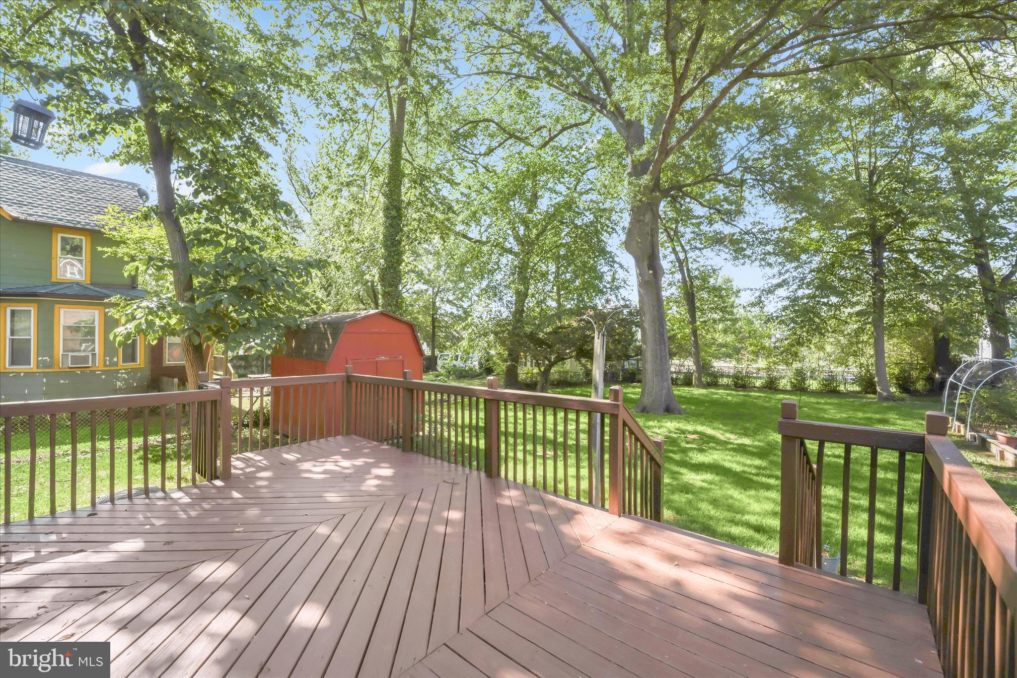 RIVERDALE PARK - Residential