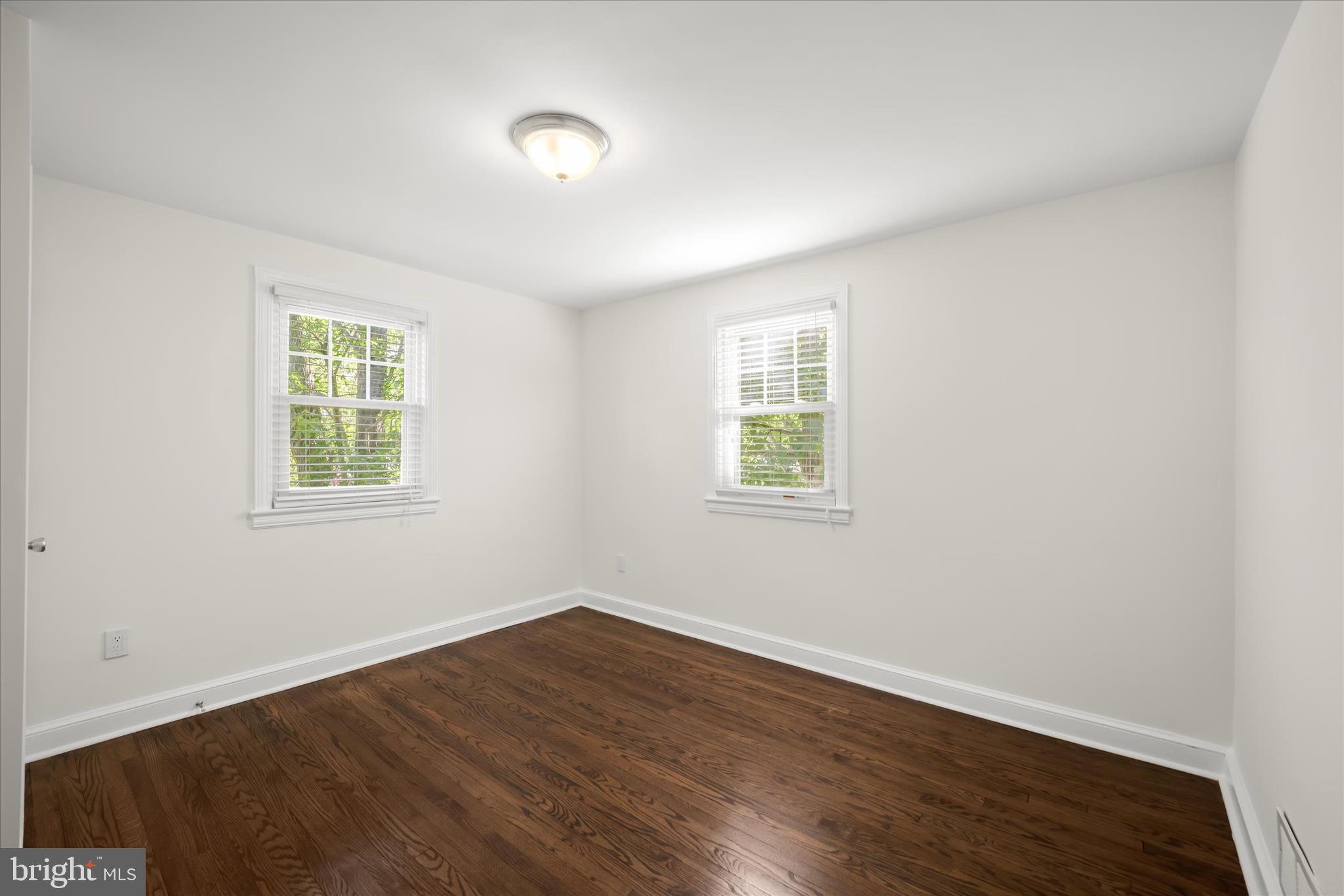 RIVERDALE PARK - Residential