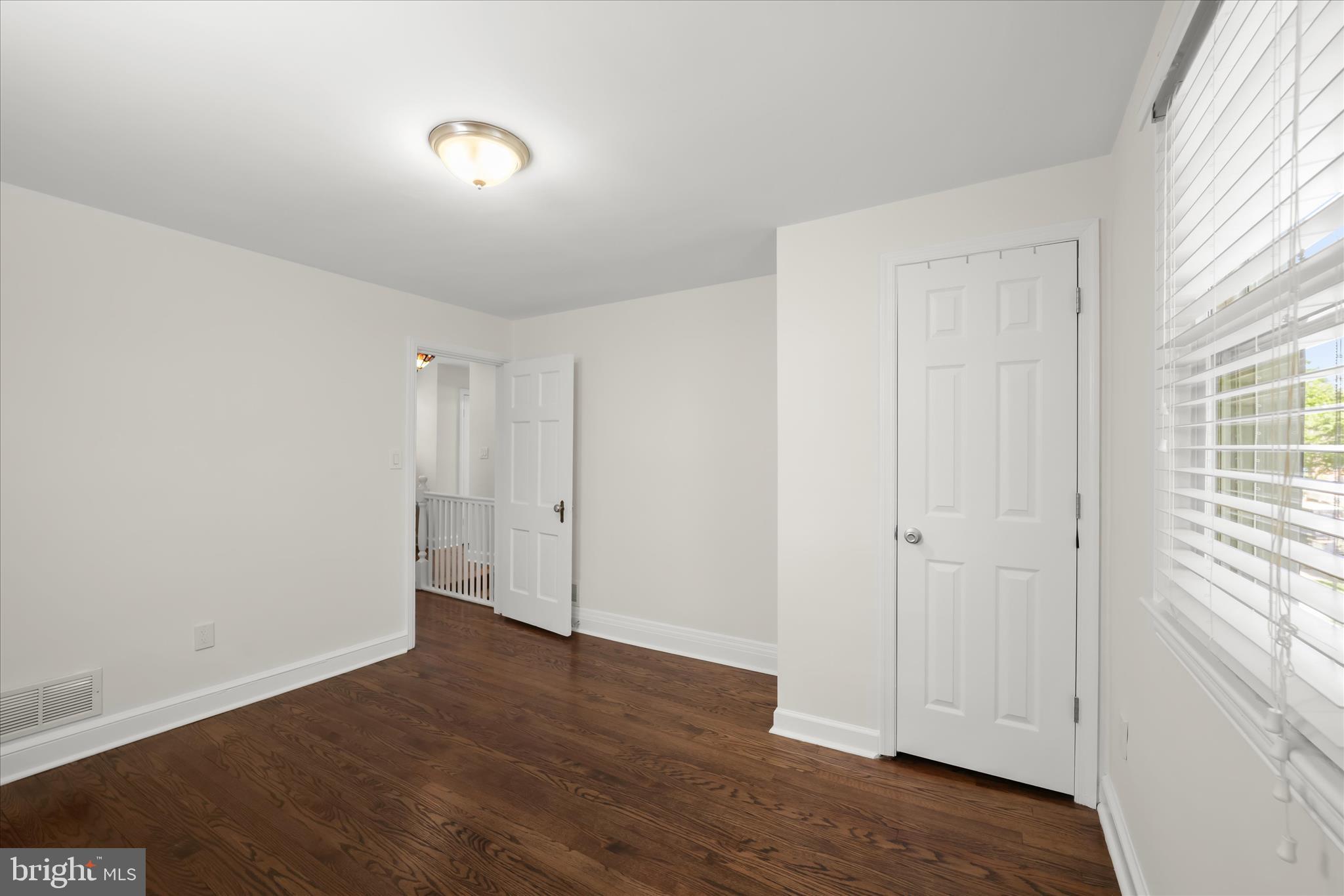 RIVERDALE PARK - Residential