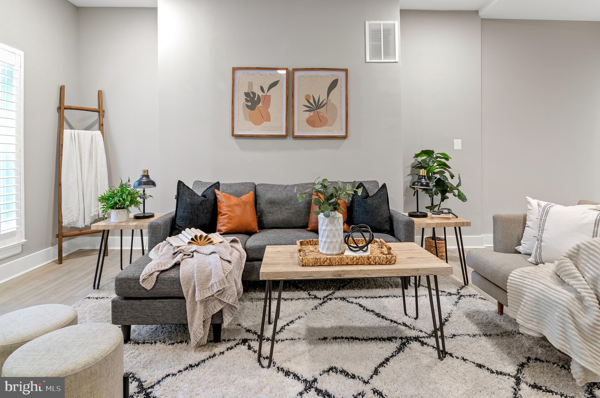 OLD GOUCHER - Residential