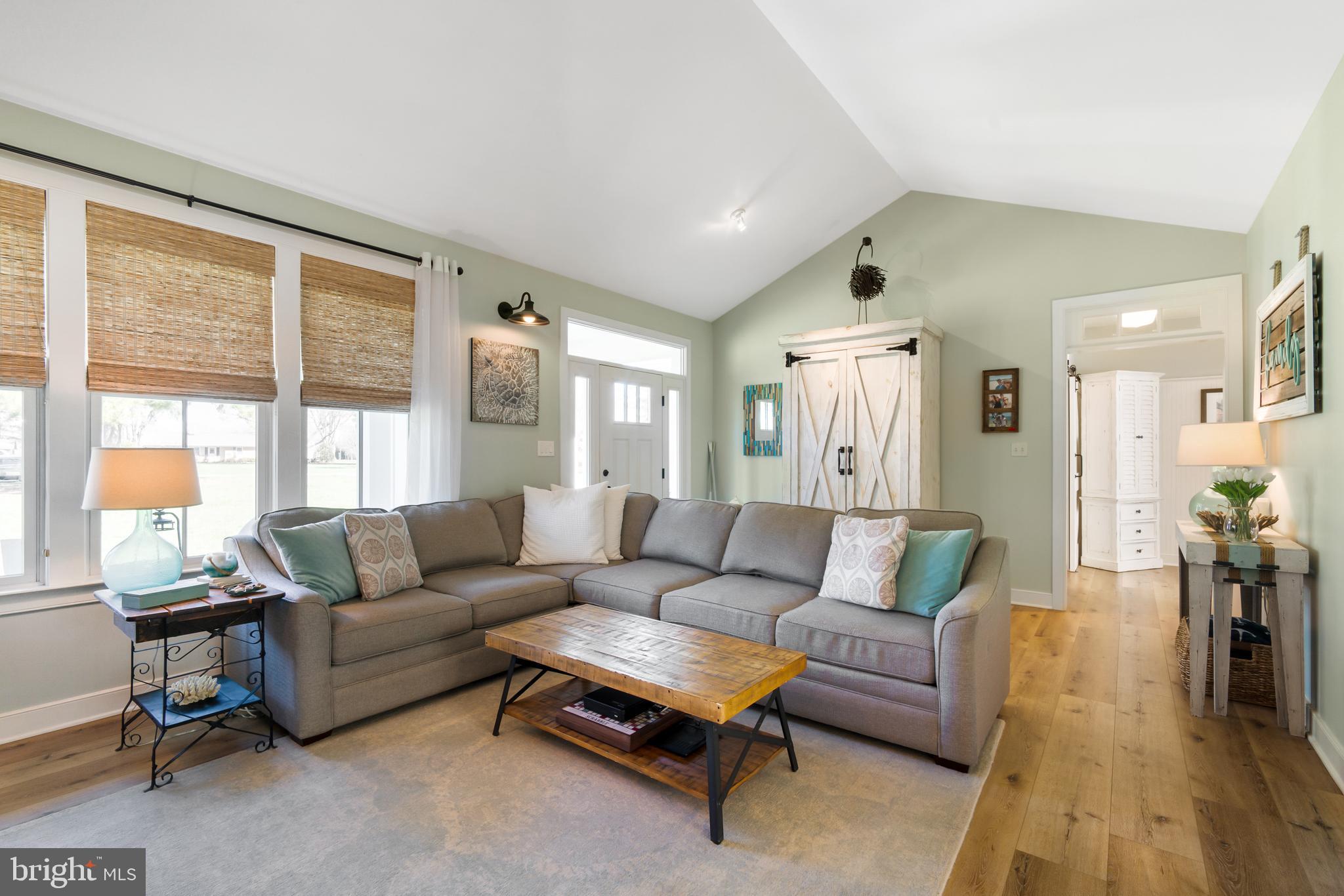 GOVERNOR GRASON MANOR - Residential