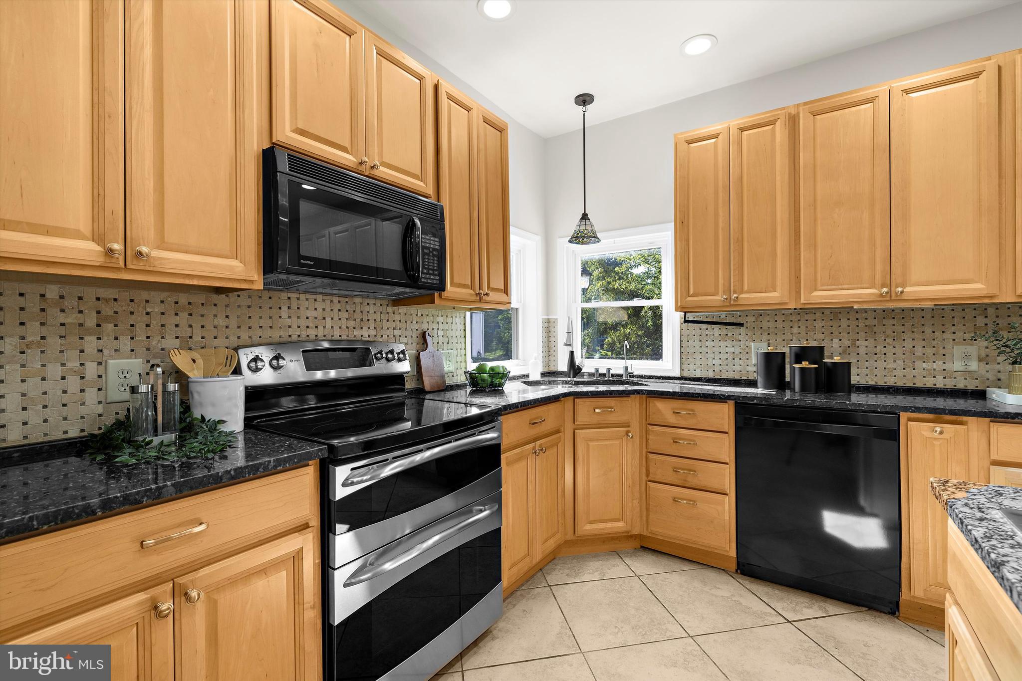 CHELSEA BEACH - Residential