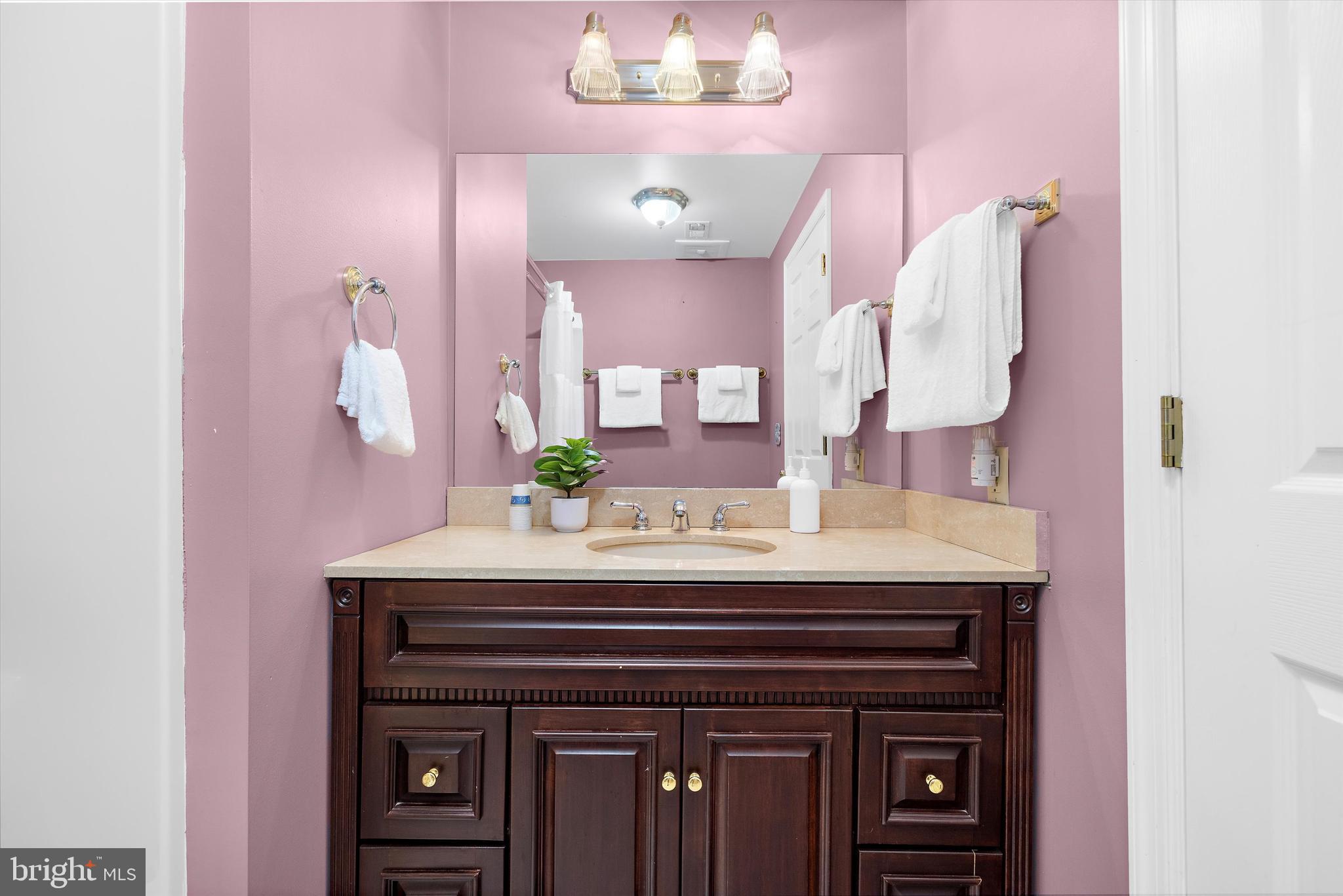 CHELSEA BEACH - Residential