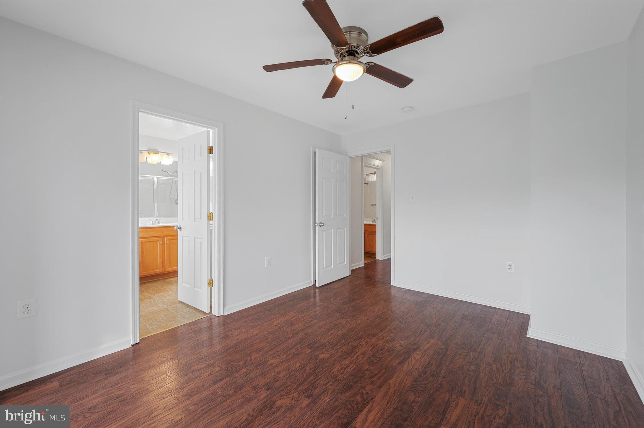 COLONIAL HILLS - Residential