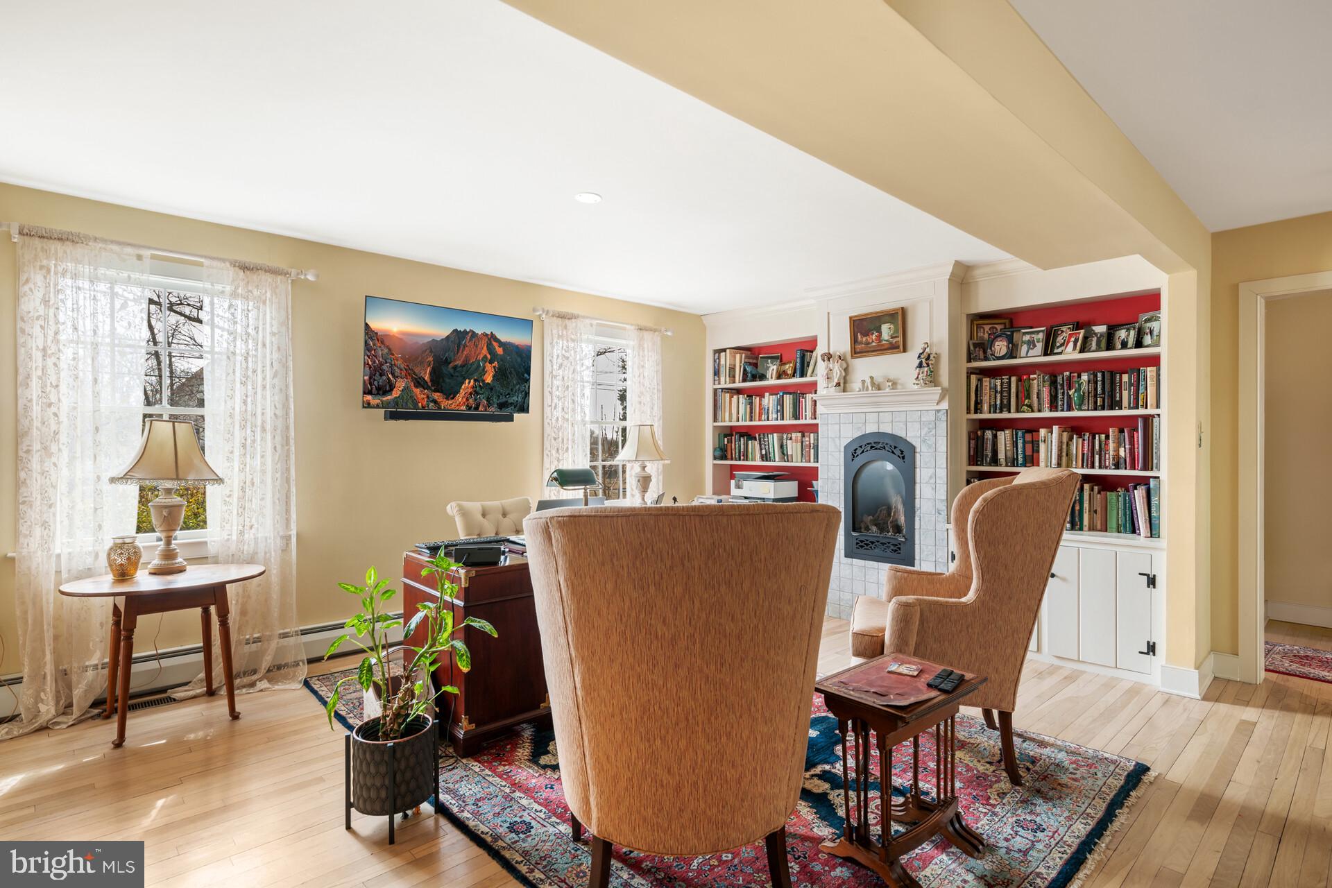 DOYLESTOWN - Residential