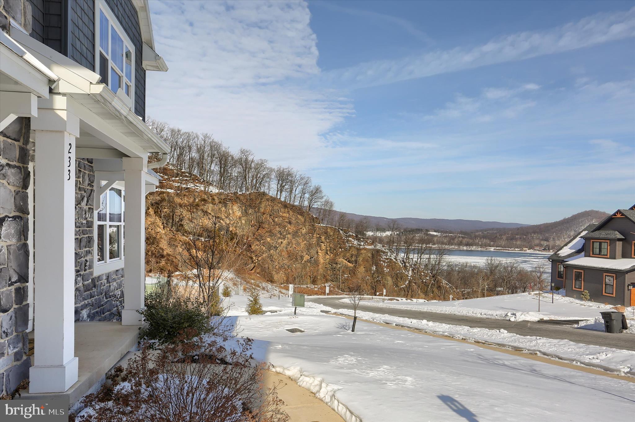 233 ROCKVILLE BOULEVARD