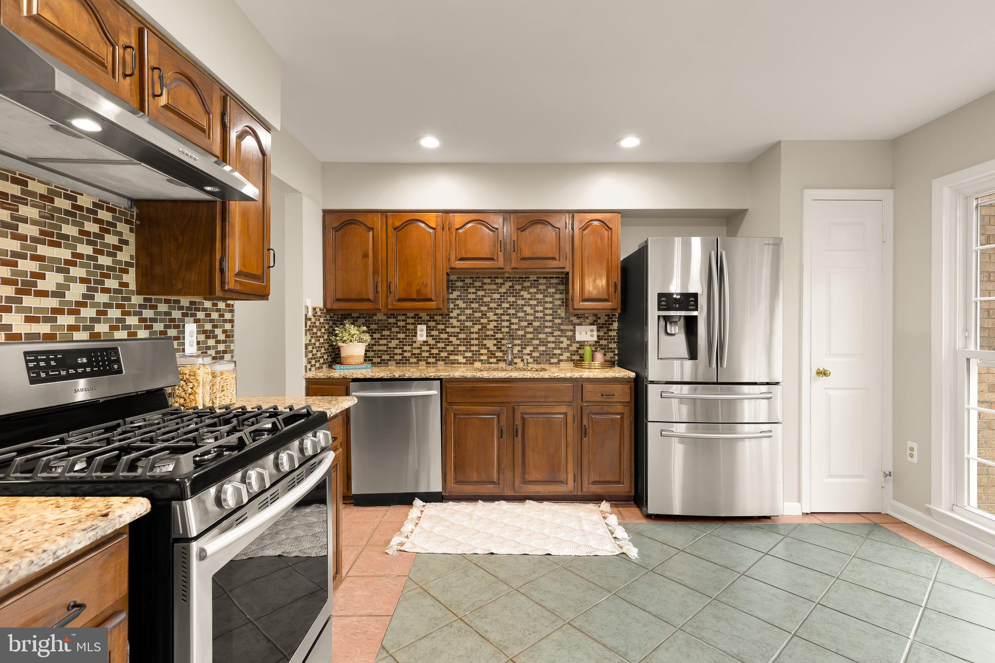 FAIR RIDGE - Residential