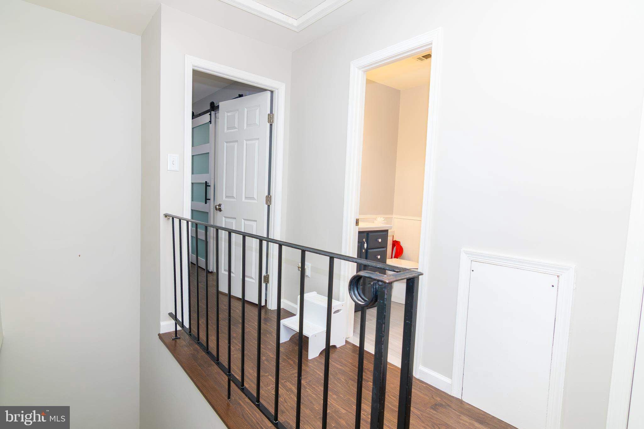 RESTON - Residential