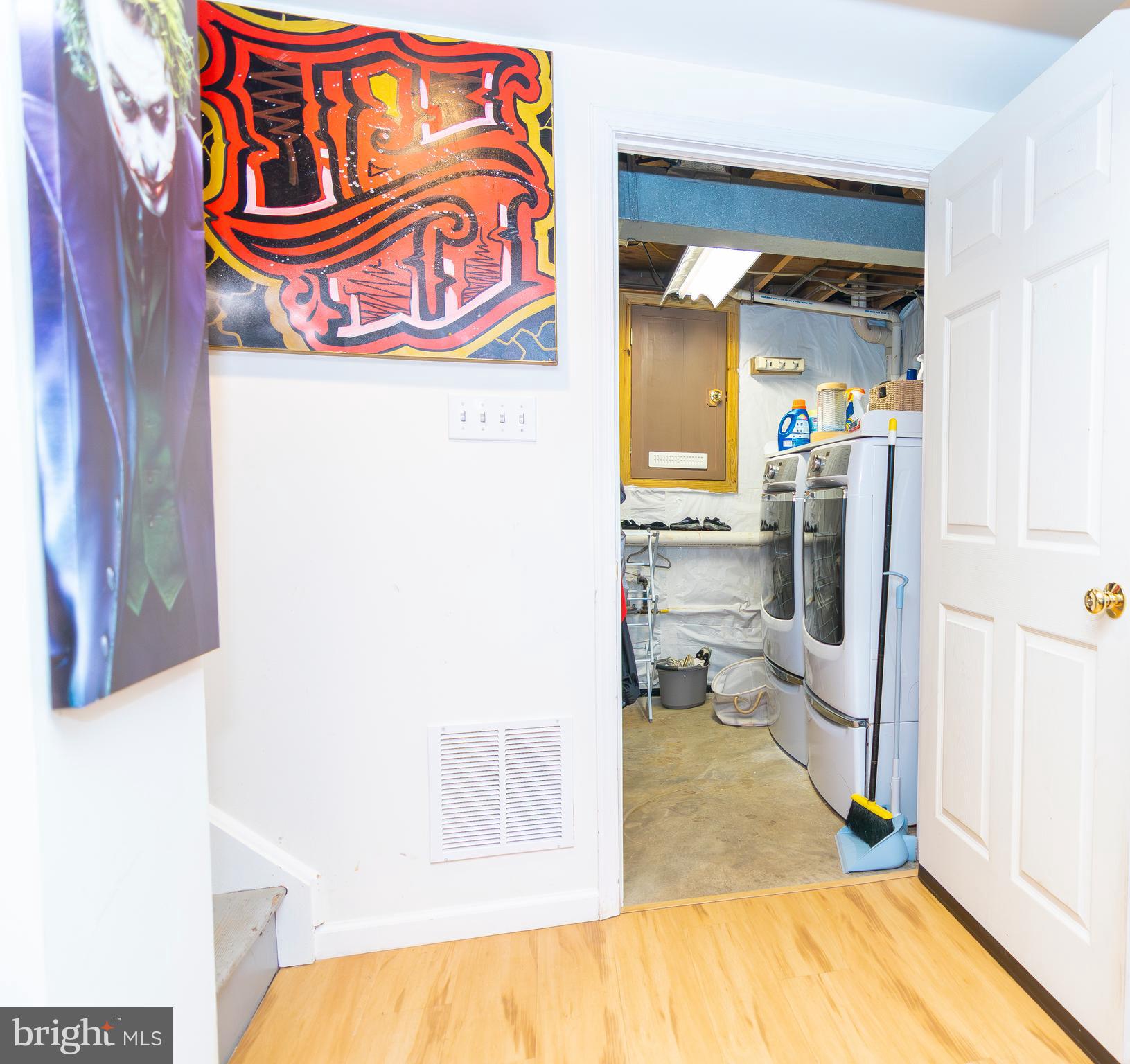 RESTON - Residential