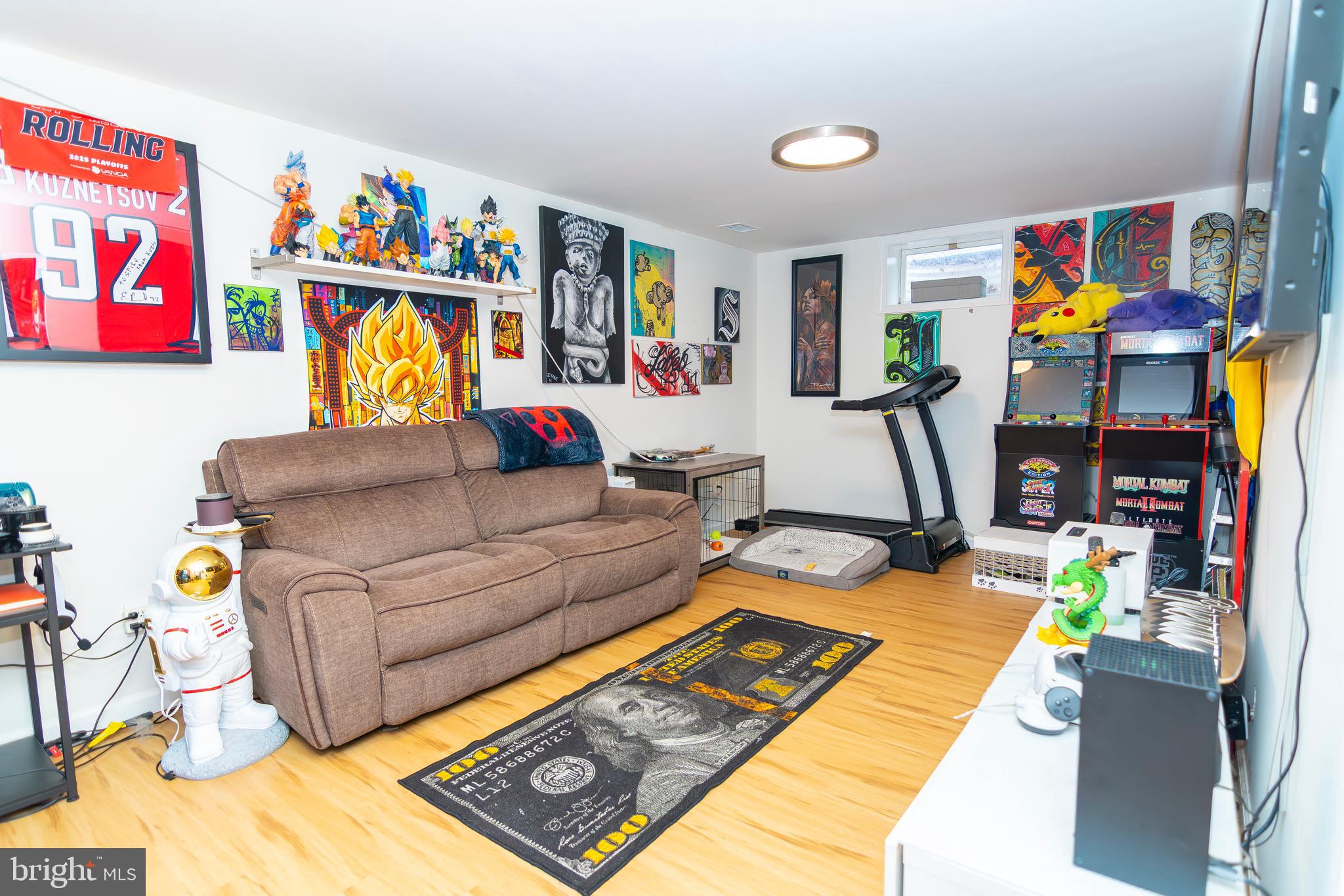 RESTON - Residential