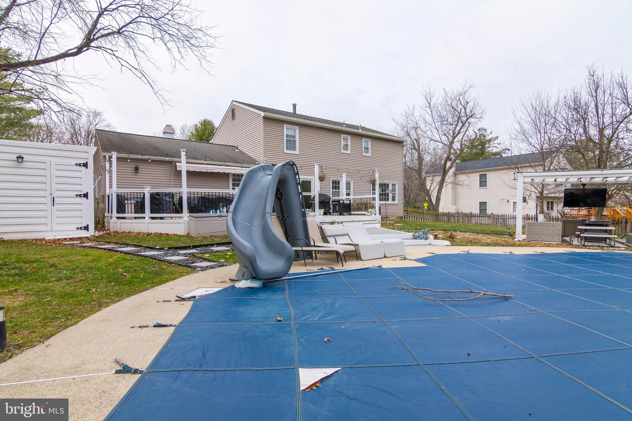 RESTON - Residential