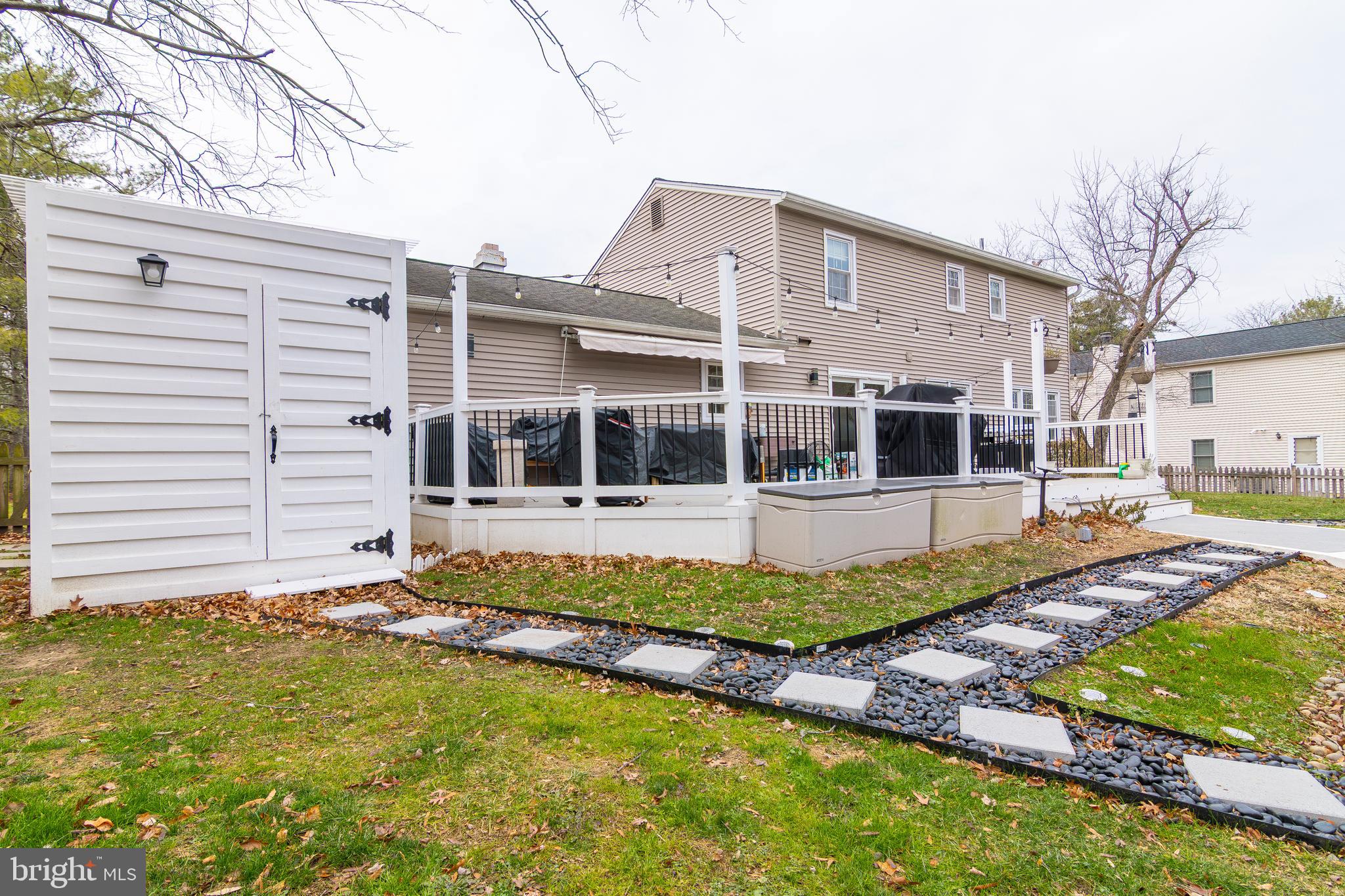 RESTON - Residential