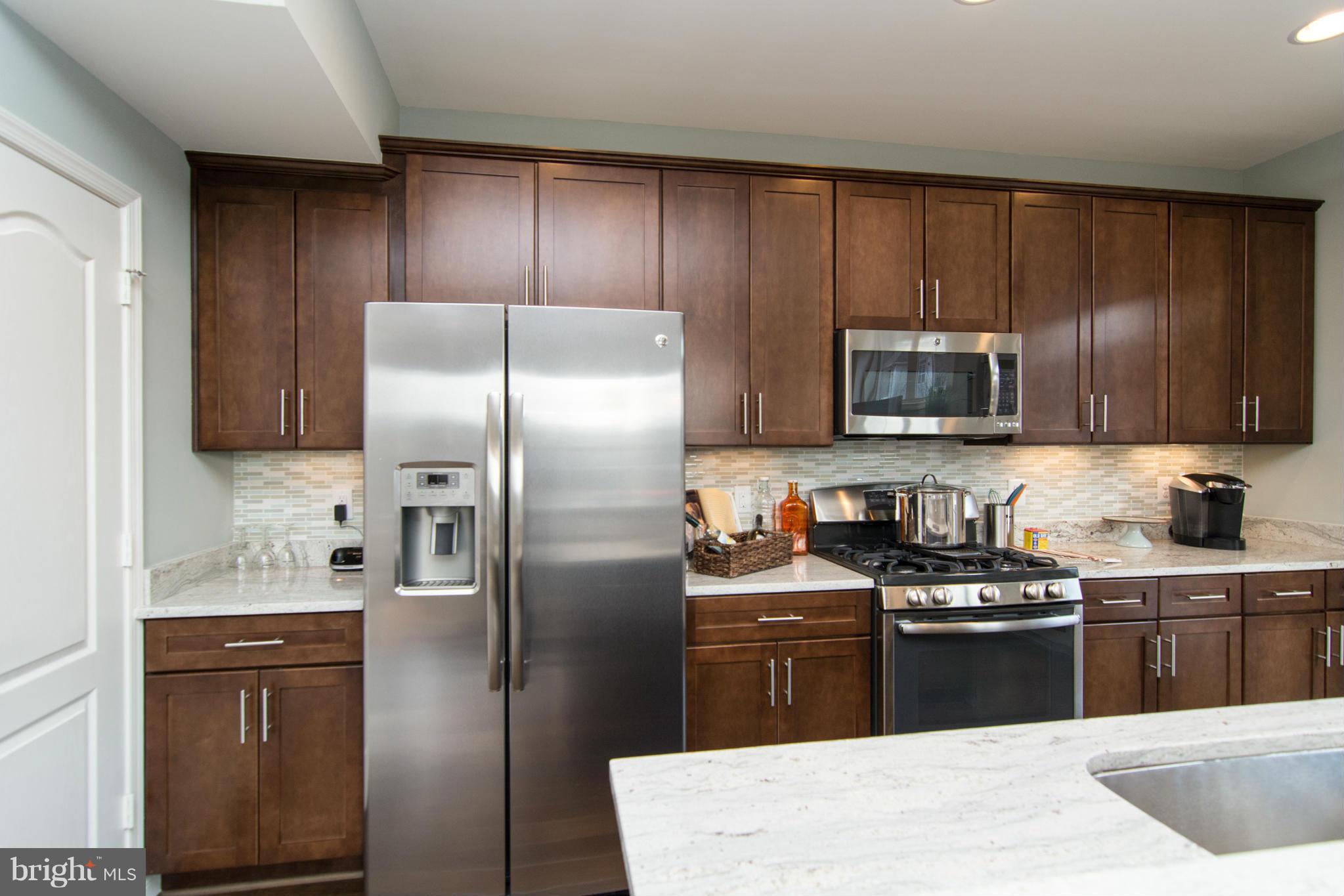 VILLAGE GREENS - Residential