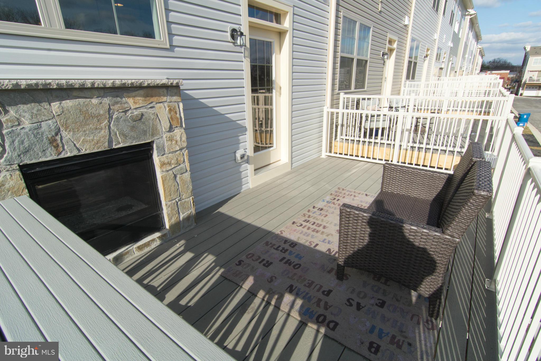 VILLAGE GREENS - Residential