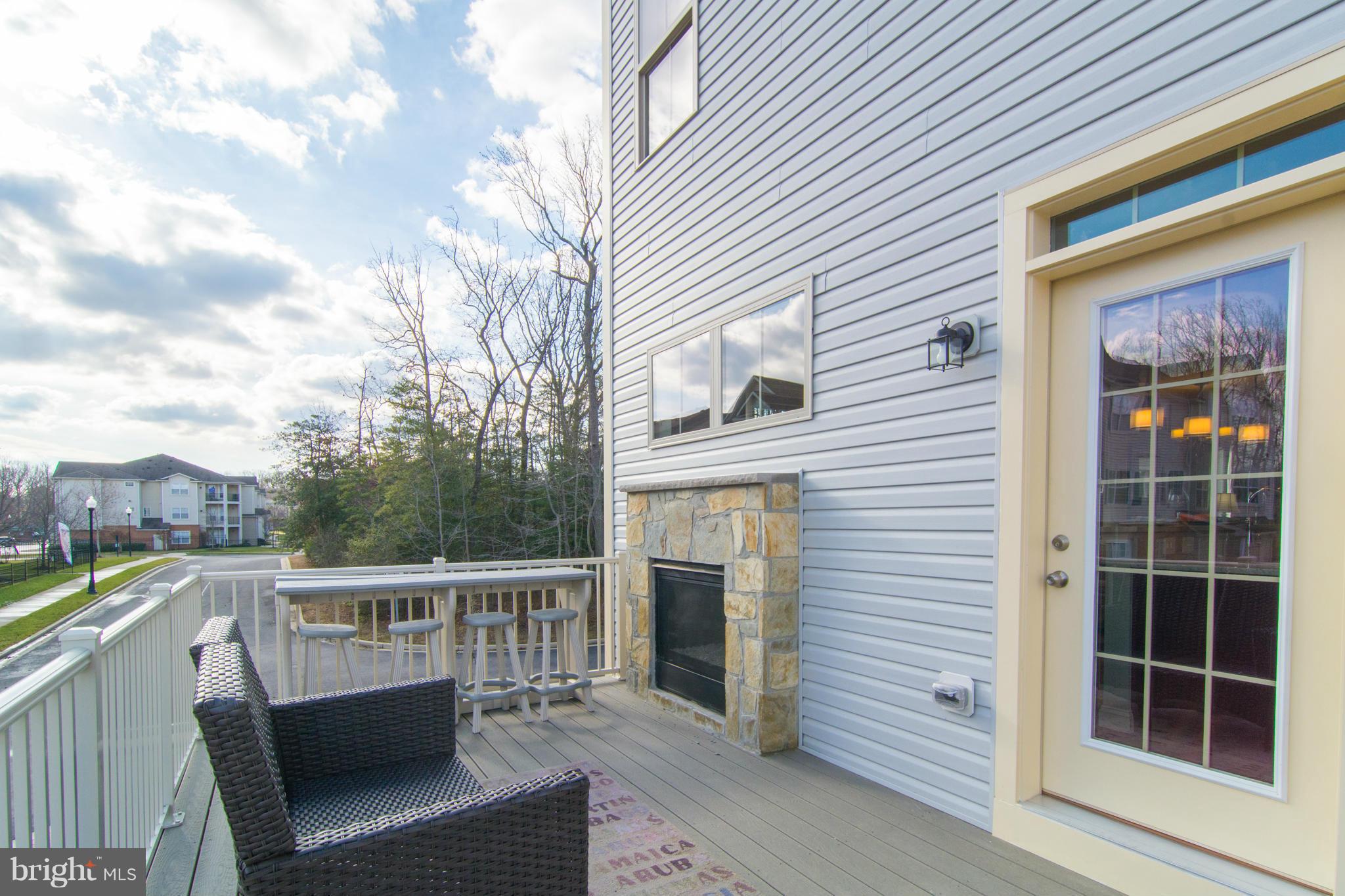 VILLAGE GREENS - Residential