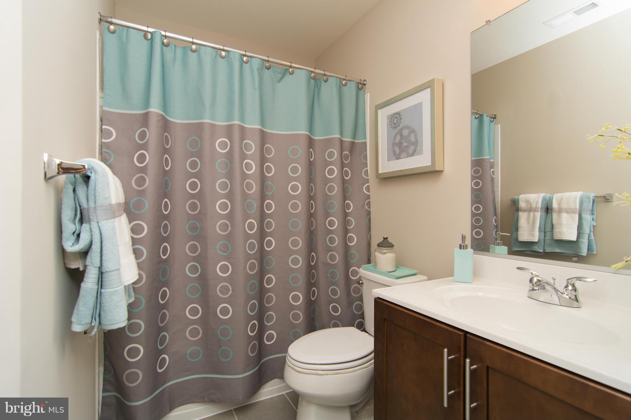 VILLAGE GREENS - Residential