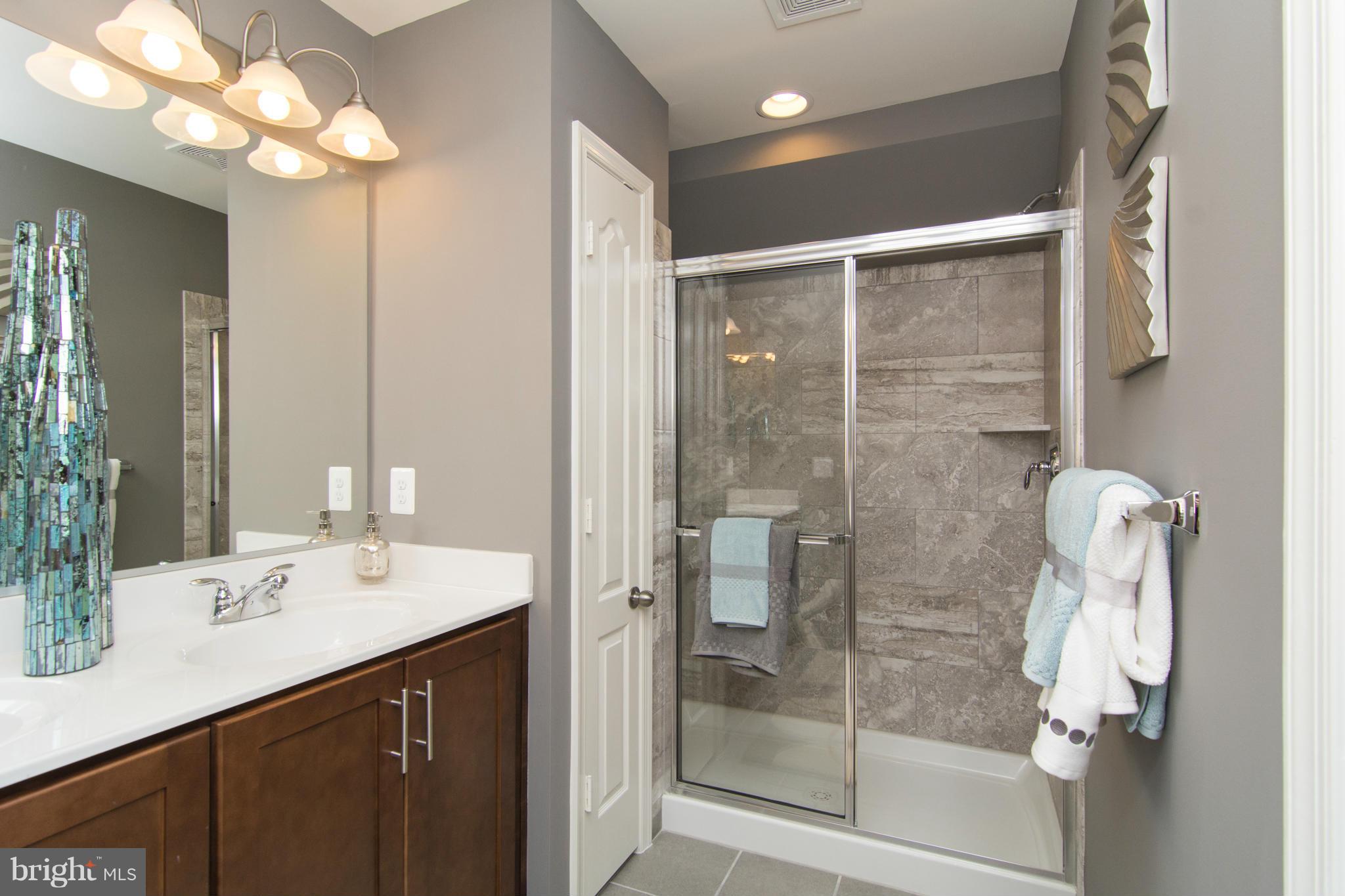 VILLAGE GREENS - Residential