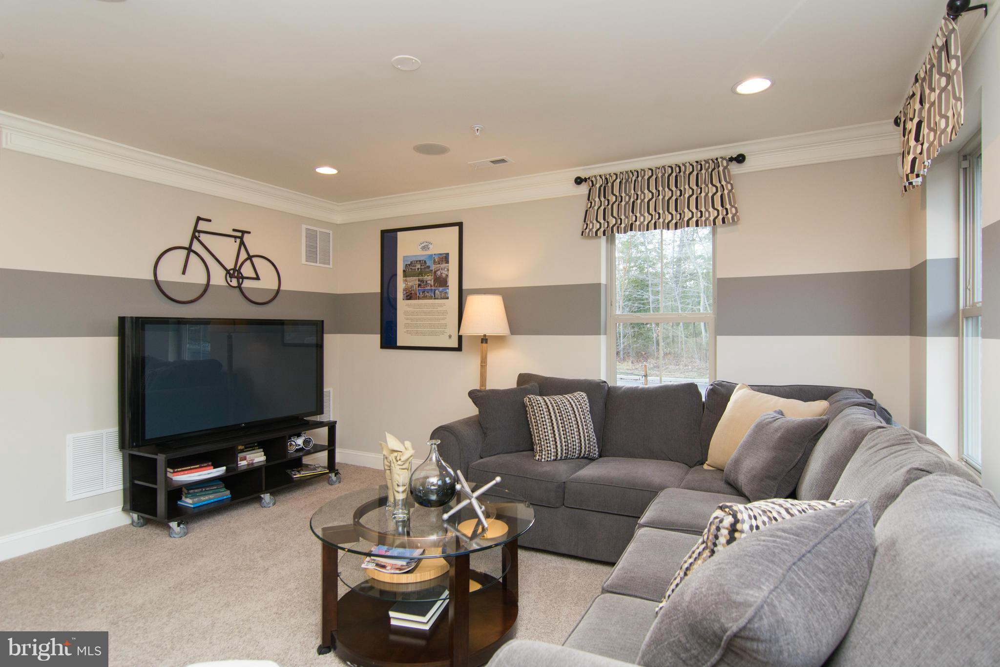 VILLAGE GREENS - Residential