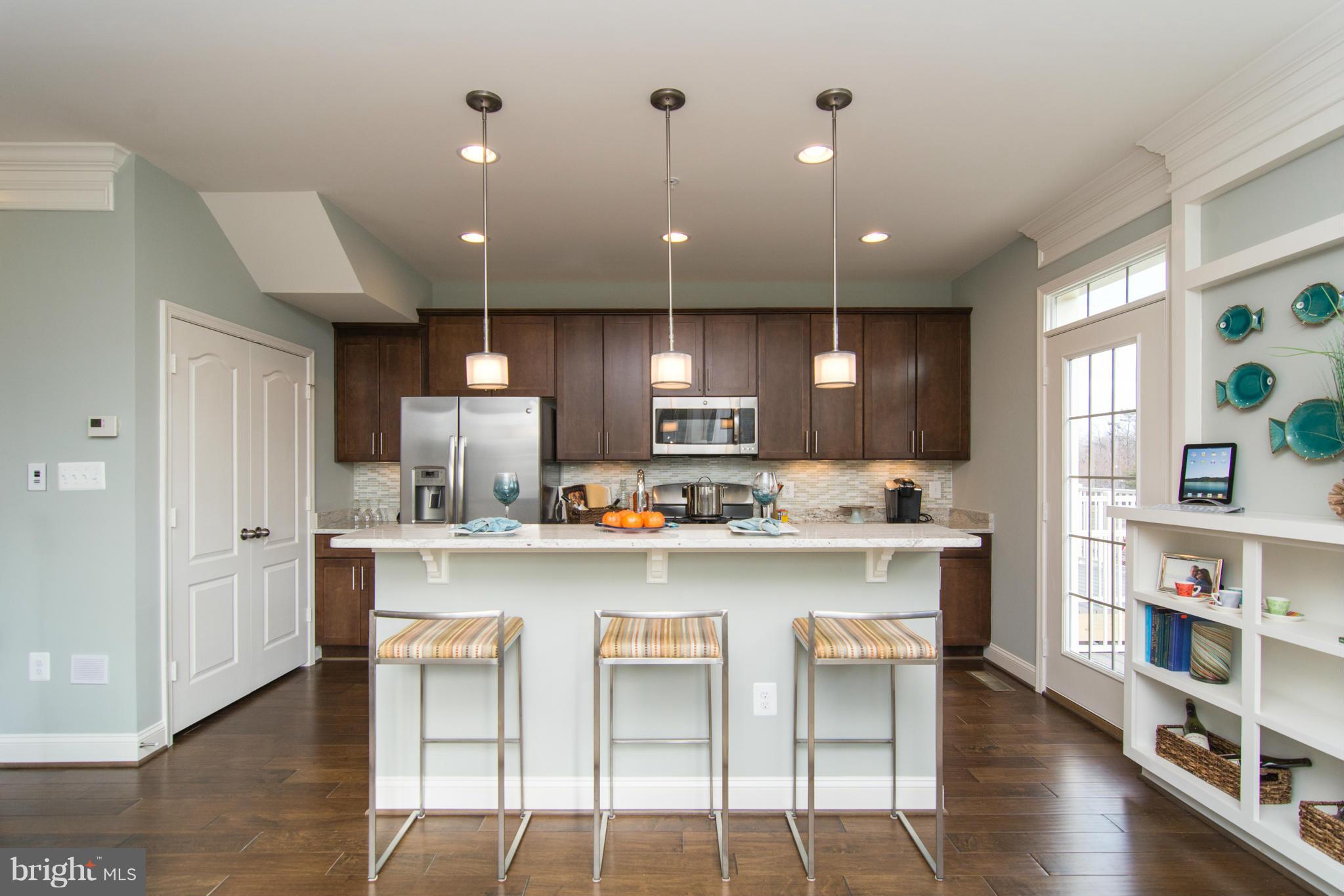 VILLAGE GREENS - Residential