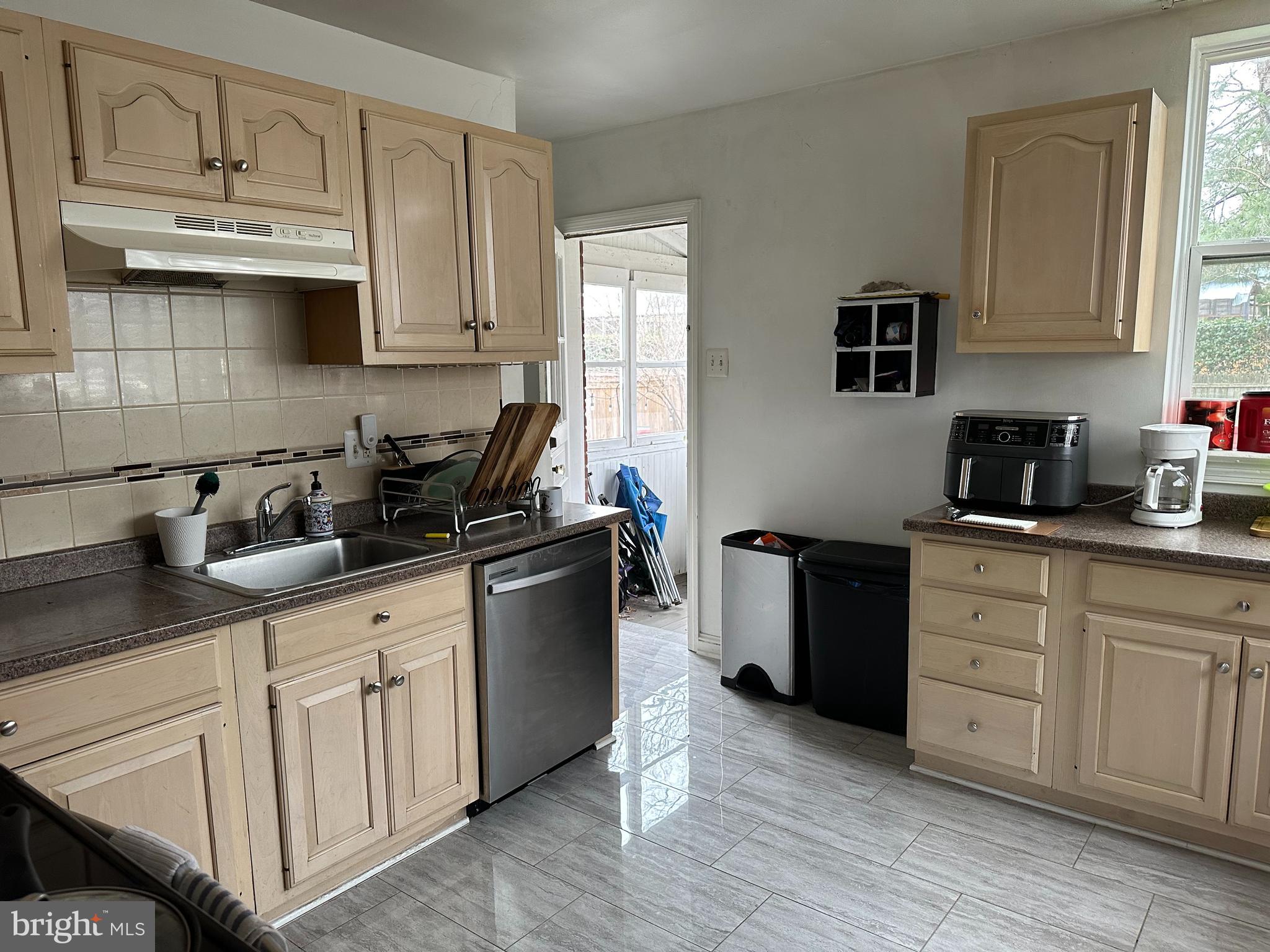 SUMMIT VEITCH - Residential