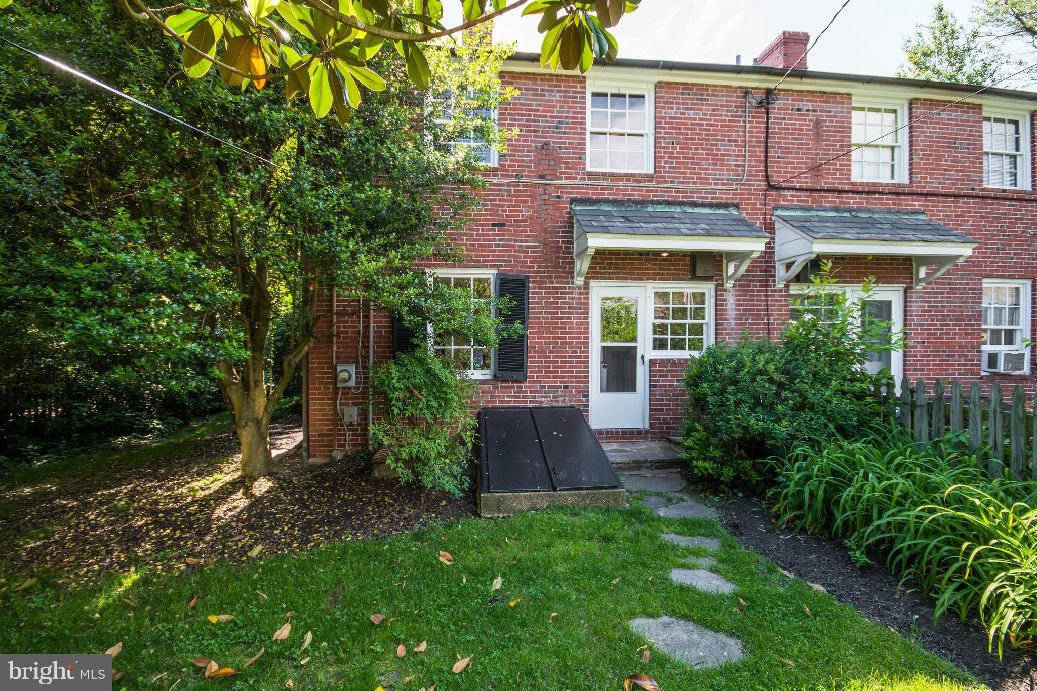 GREATER HOMELAND HISTORIC DISTRICT - Residential