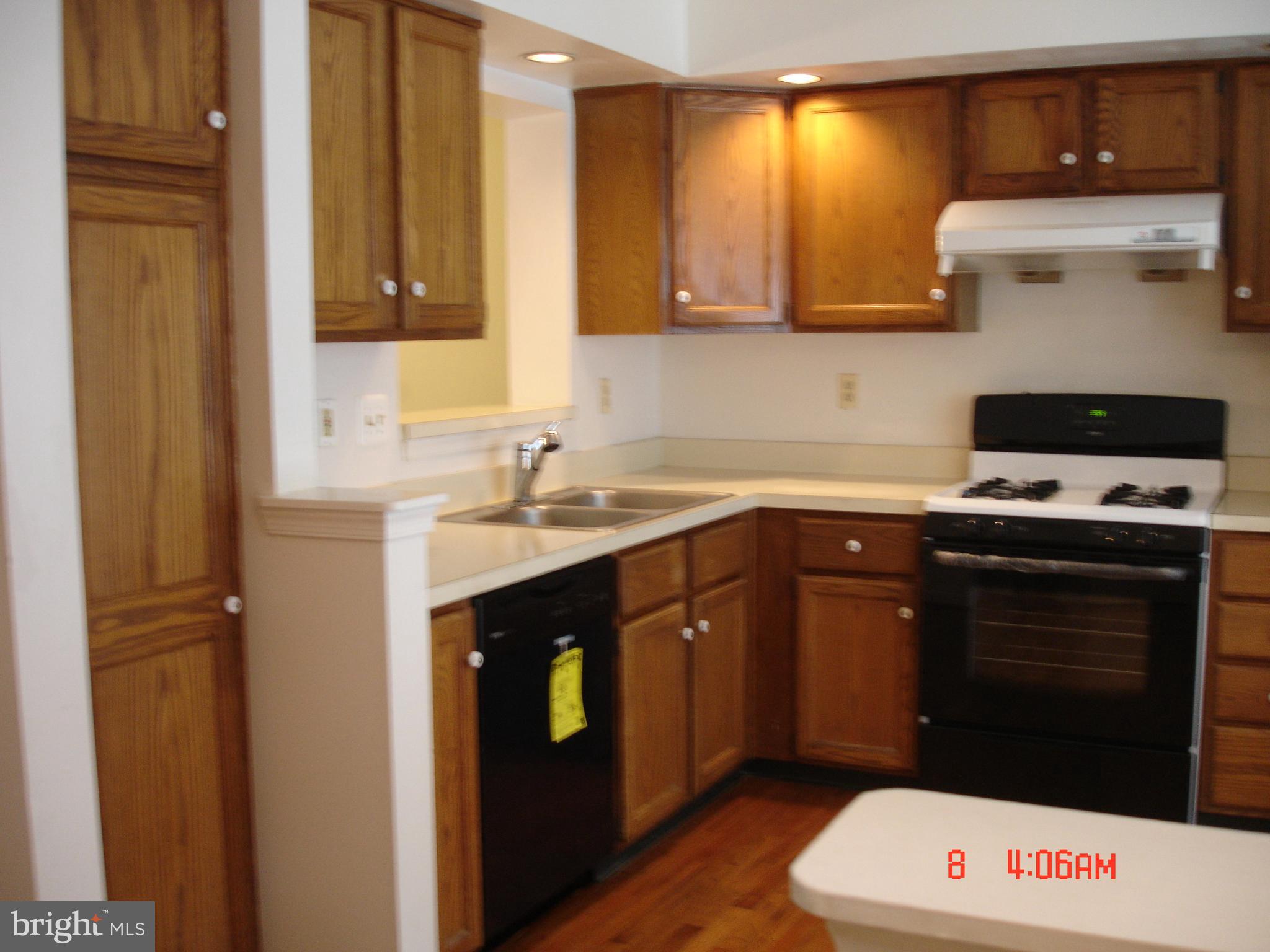 MONTGOMERY MEADOWS - Residential Lease