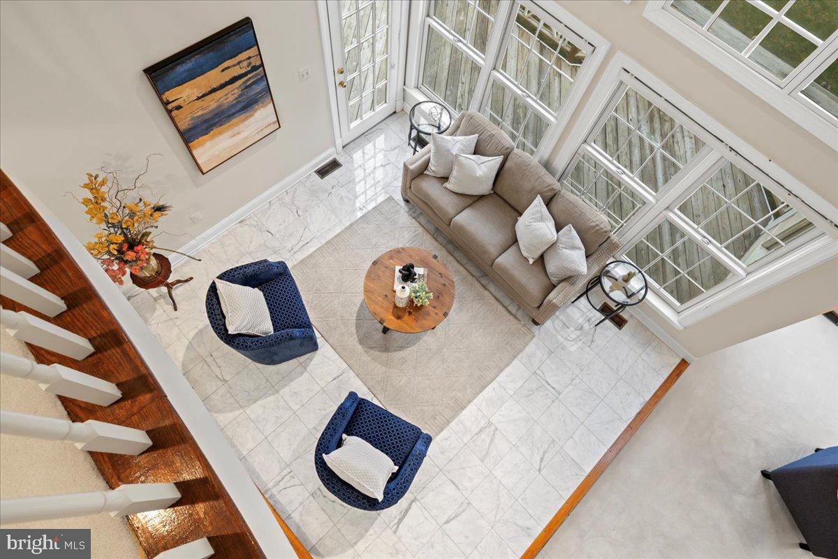 ENGLISH OAKS - Residential