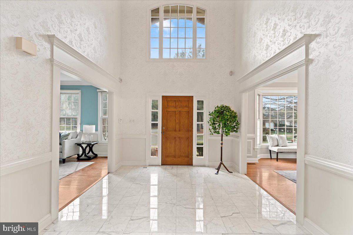 ENGLISH OAKS - Residential