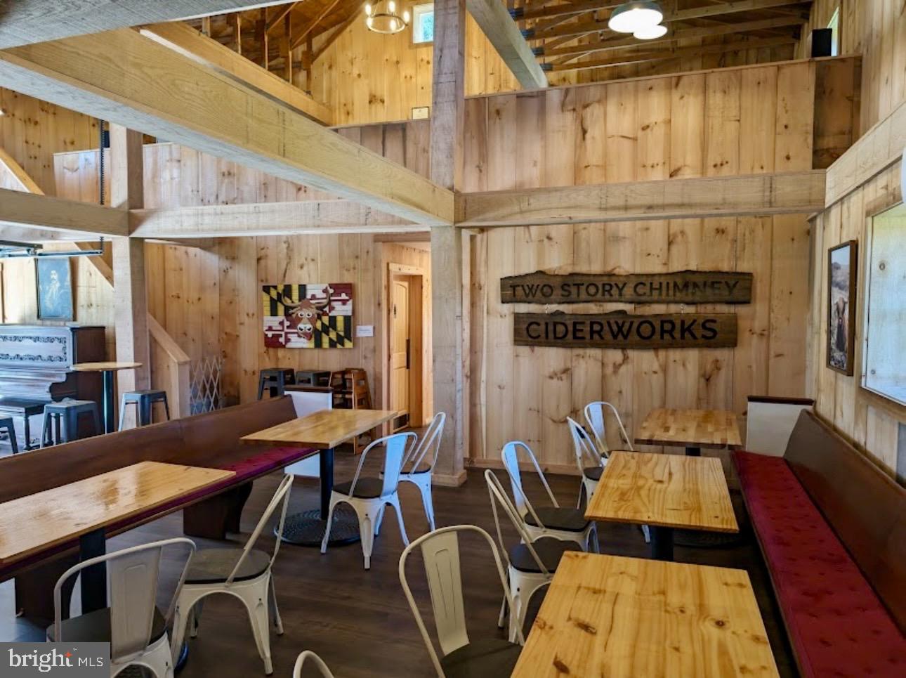 LAYTONSVILLE OUTSIDE - Residential