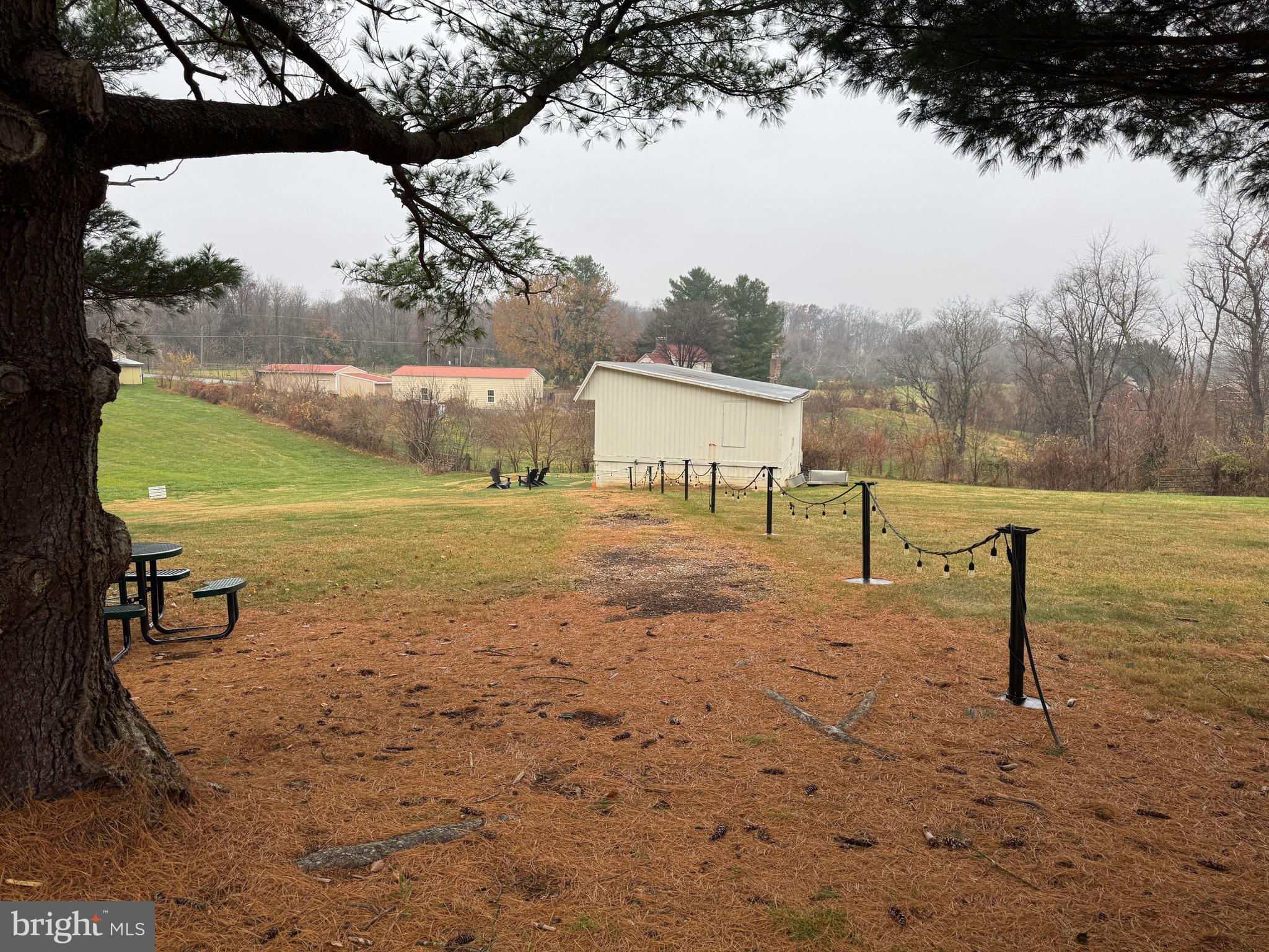 LAYTONSVILLE OUTSIDE - Residential