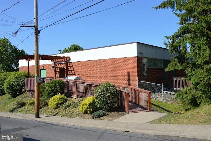 Pottsville, Pennsylvania 17901, United States, ,Commercial,Active,72803