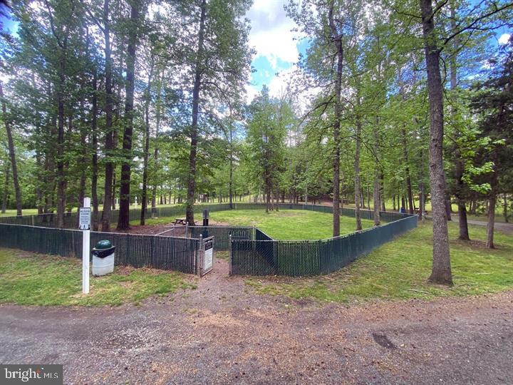 LAKE LAND OR - Residential