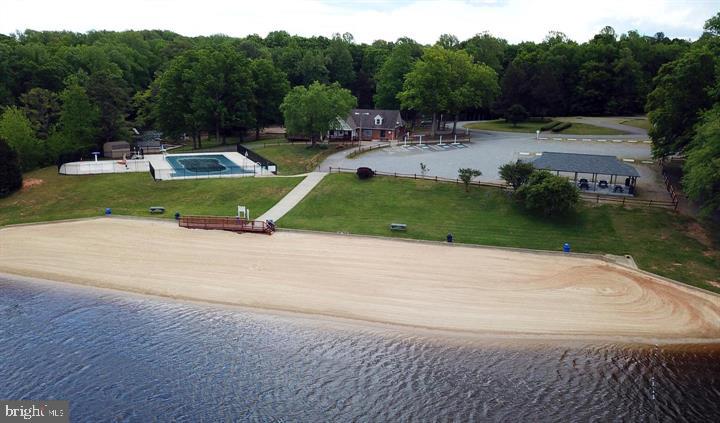 LAKE LAND OR - Residential