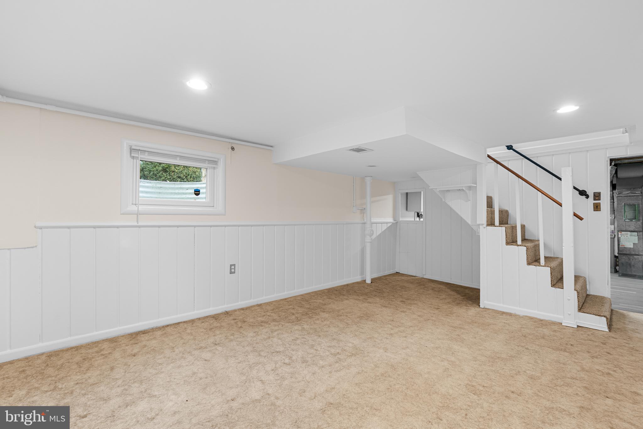 WHEATON HILLS - Residential