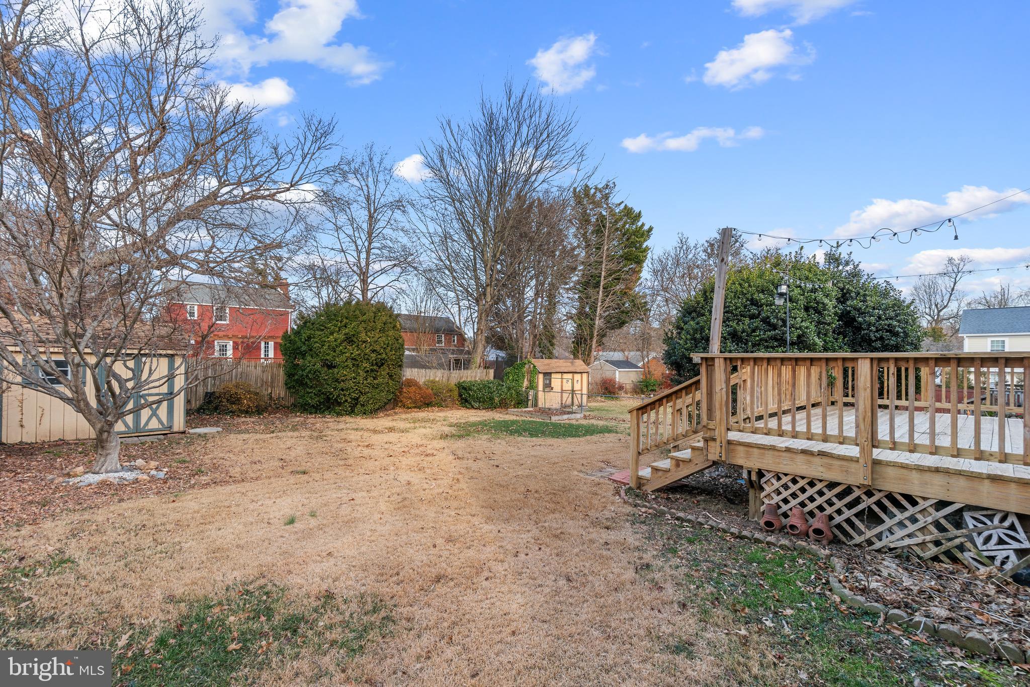 WHEATON HILLS - Residential